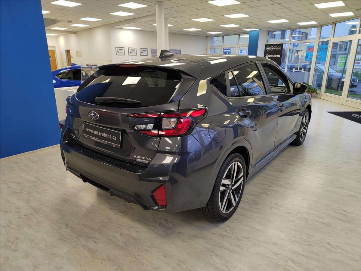 Subaru Impreza, 2,0 Active - fotka 2