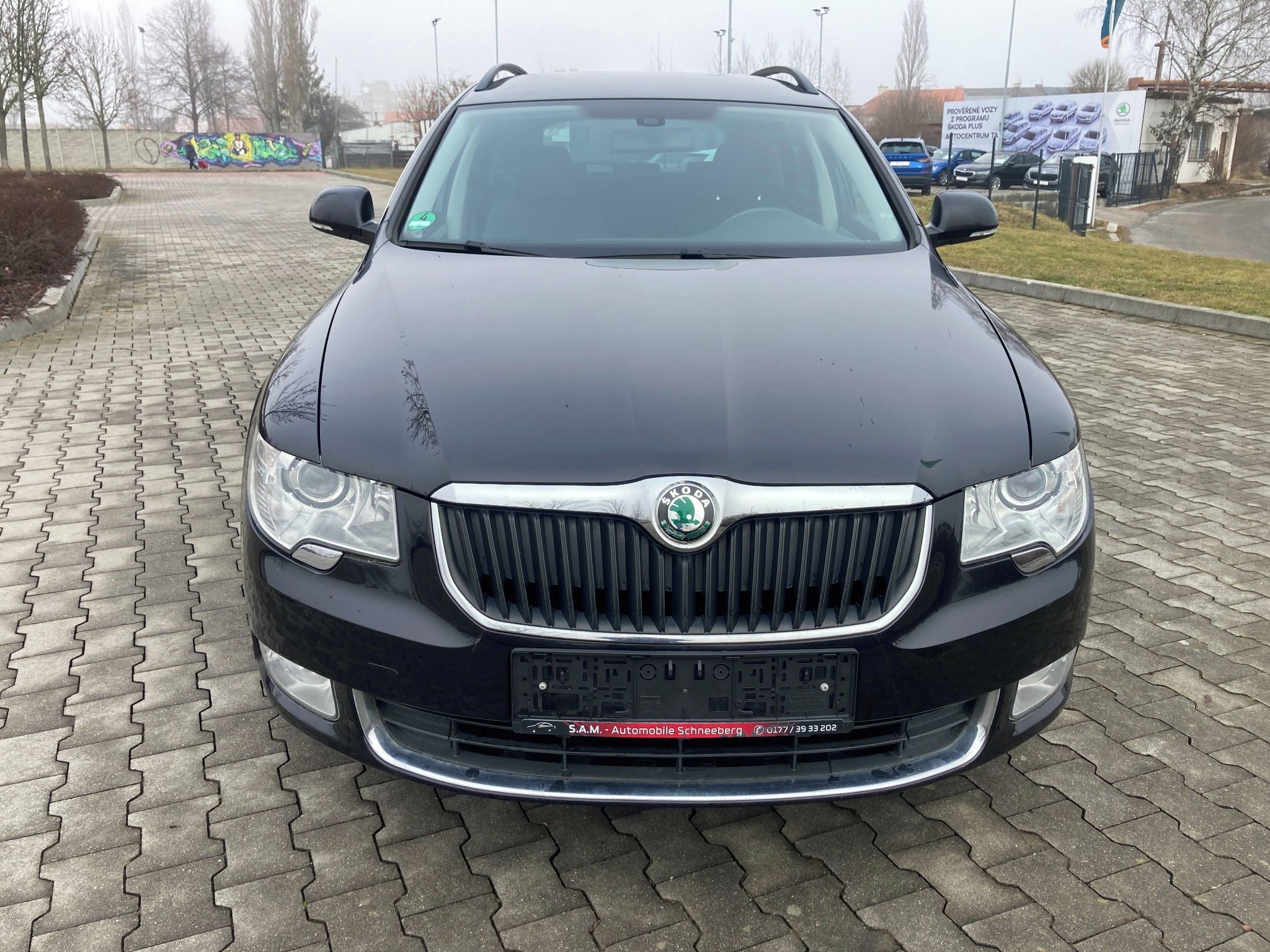 Škoda Superb, 2.0TDI 103KW PO SERVISU - fotka 2