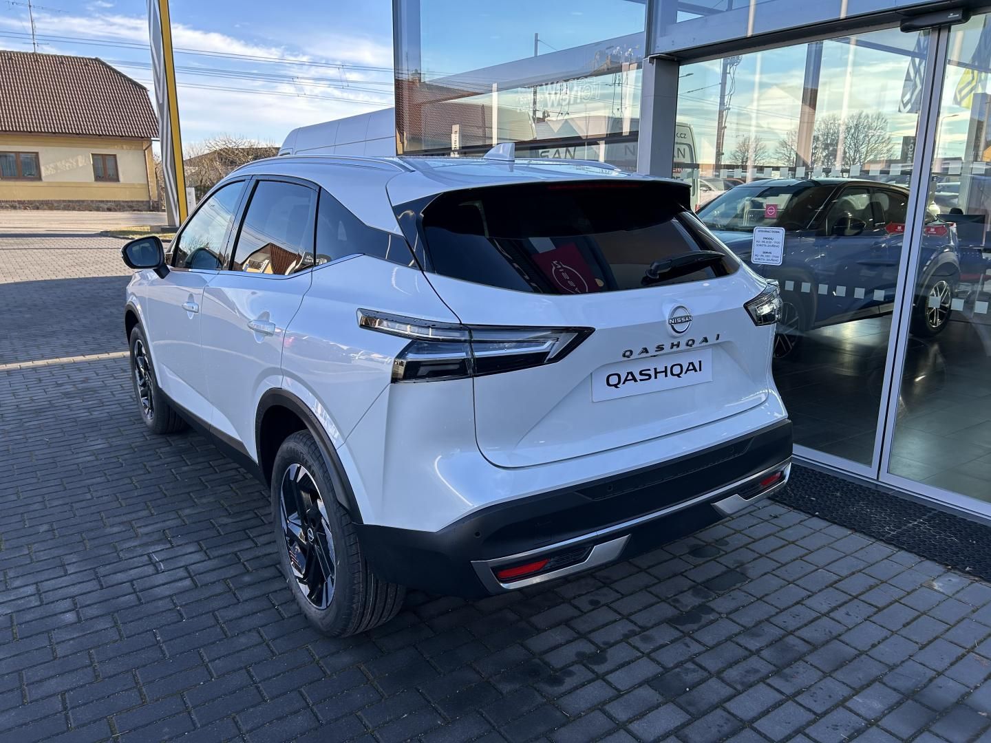 Nissan Qashqai, N-CONNECTA 1.3 DIG-T 116kw Aut - fotka 4