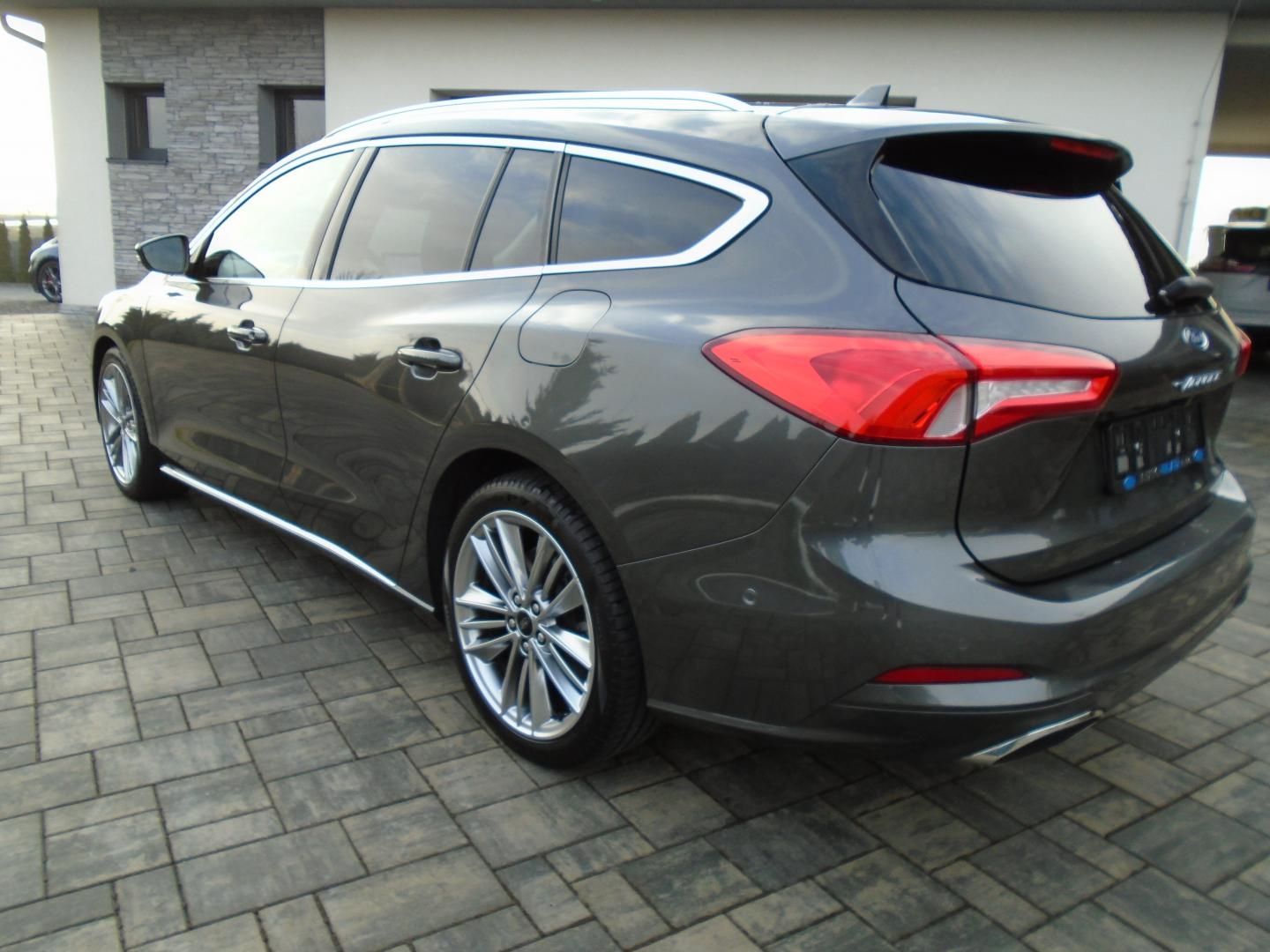 Ford Focus, 2.0EcoBlue 110kW 8AT Vignale - fotka 3