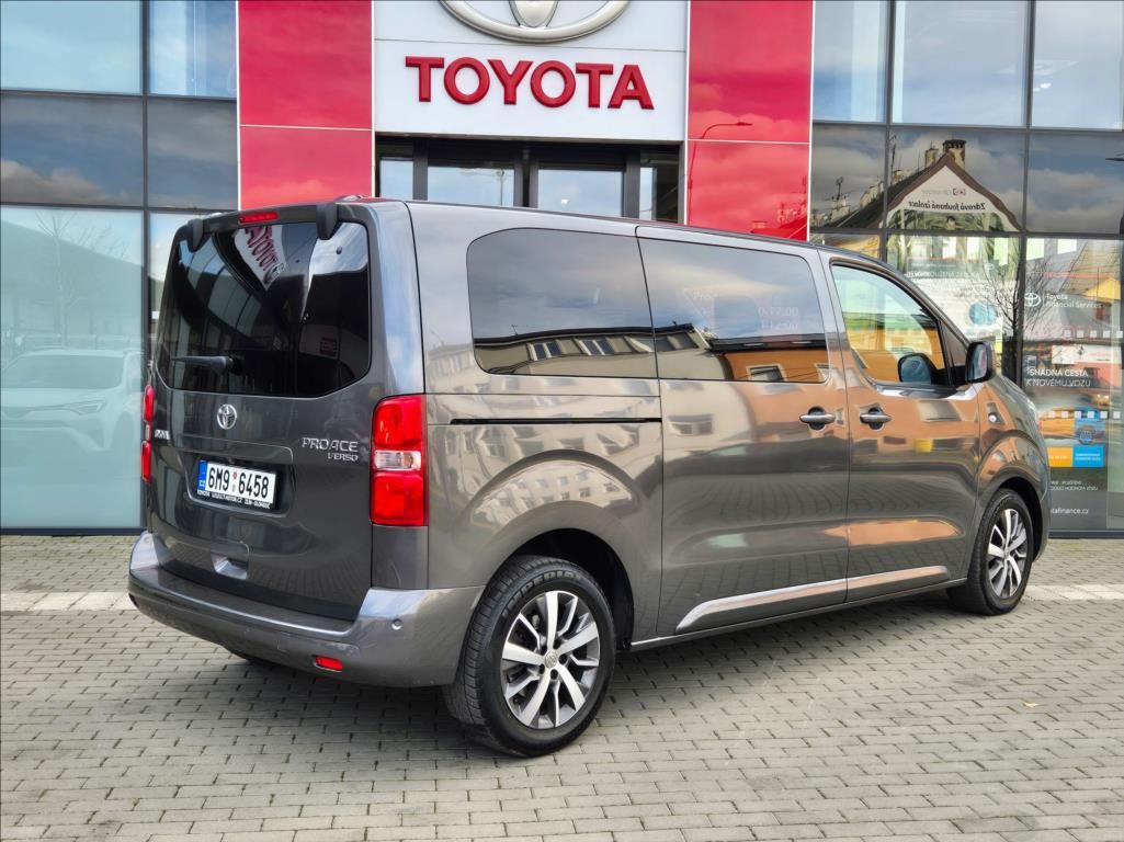 Toyota Proace, 2,0 D-4D 150k L1 Family - fotka 3