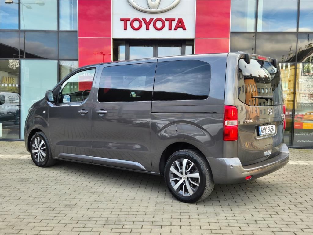 Toyota Proace, 2,0 D-4D 150k L1 Family - fotka 2