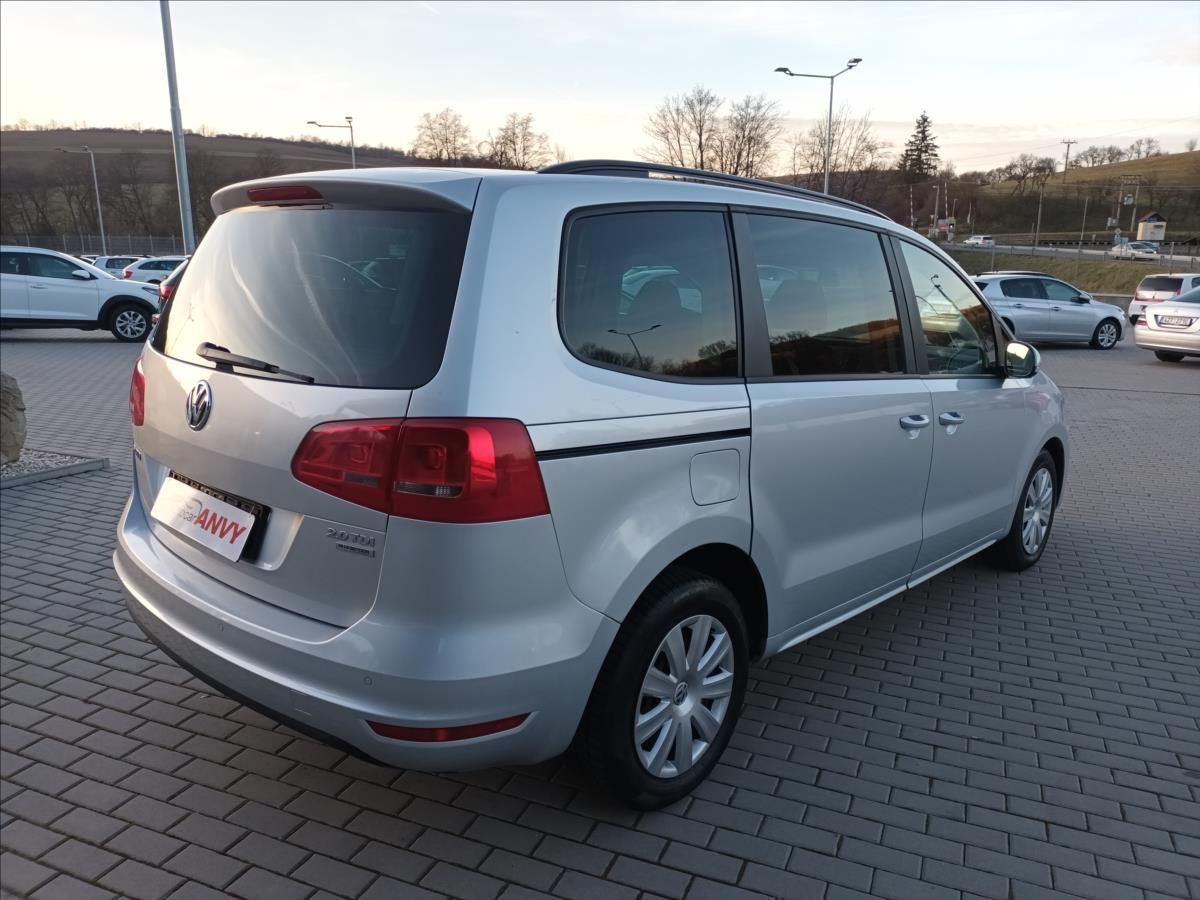 Volkswagen Sharan, 2,0 TDI,7MÍST,SERVISKA,VÝHŘEV - fotka 5