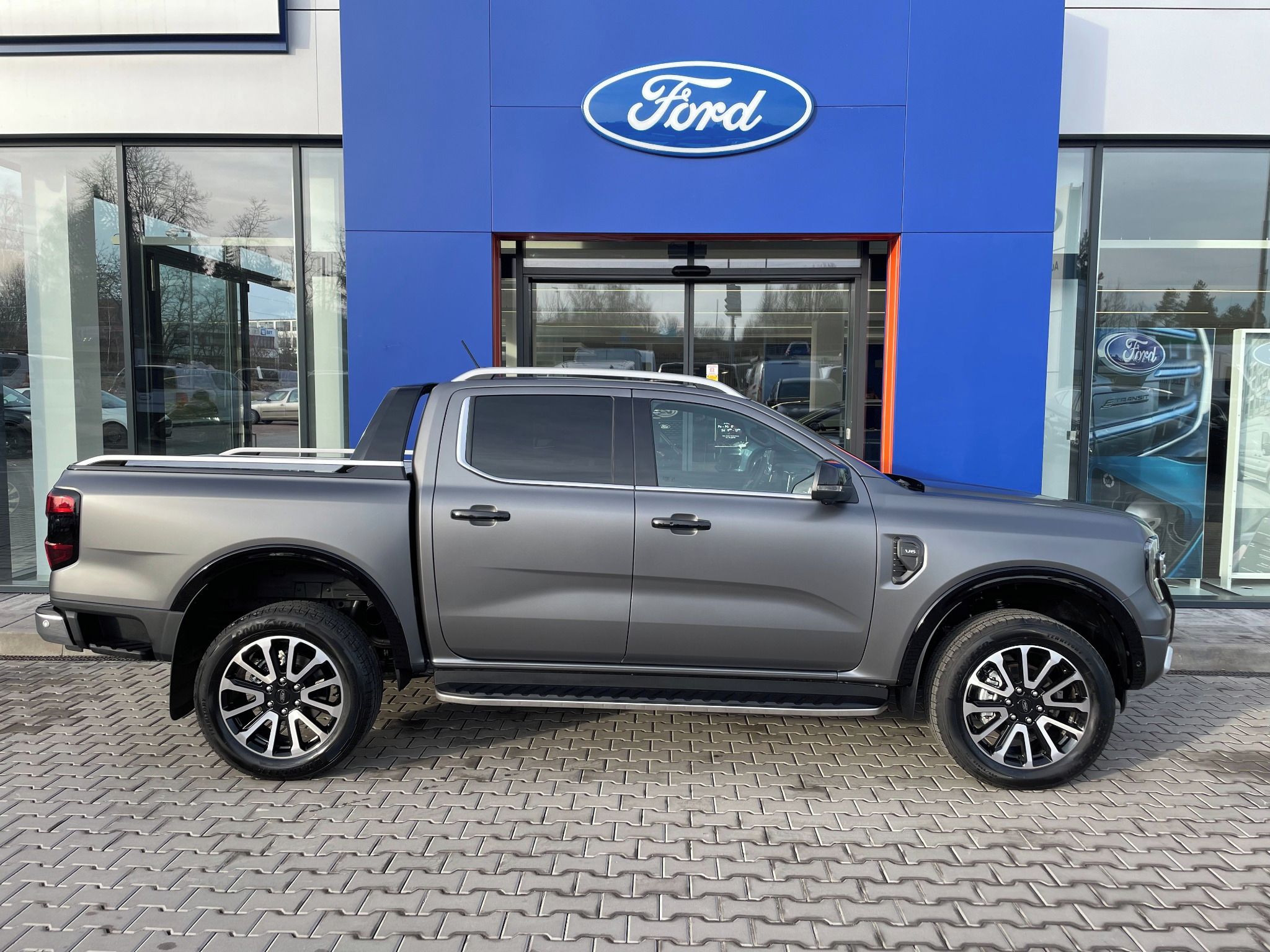 Ford Ranger, Platinum 3.0 V6 176kW 10st. at - fotka 4
