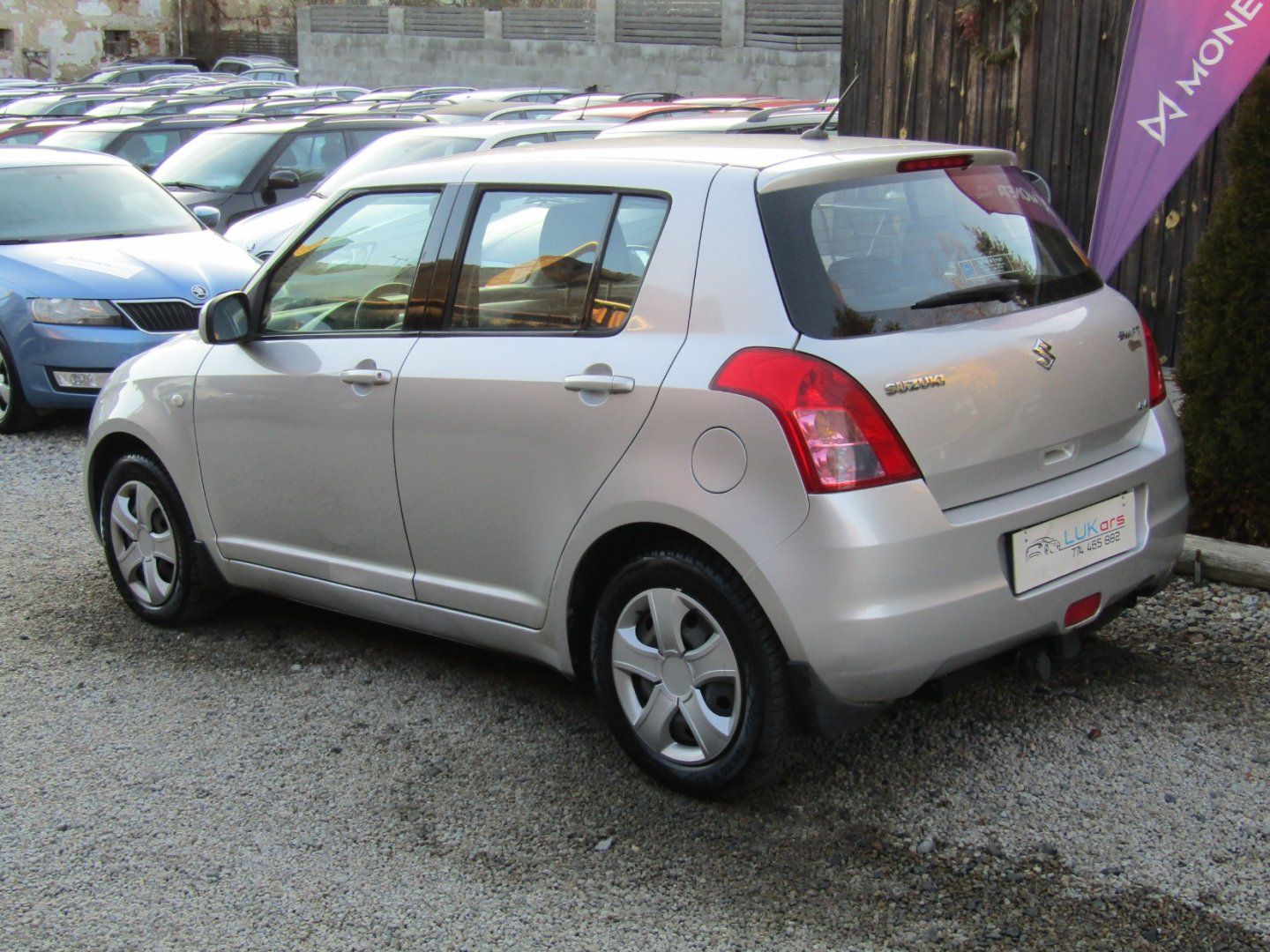 Suzuki Swift, 1.3 16V 66kW 4X4 ZIMNÍ PNEU - fotka 5