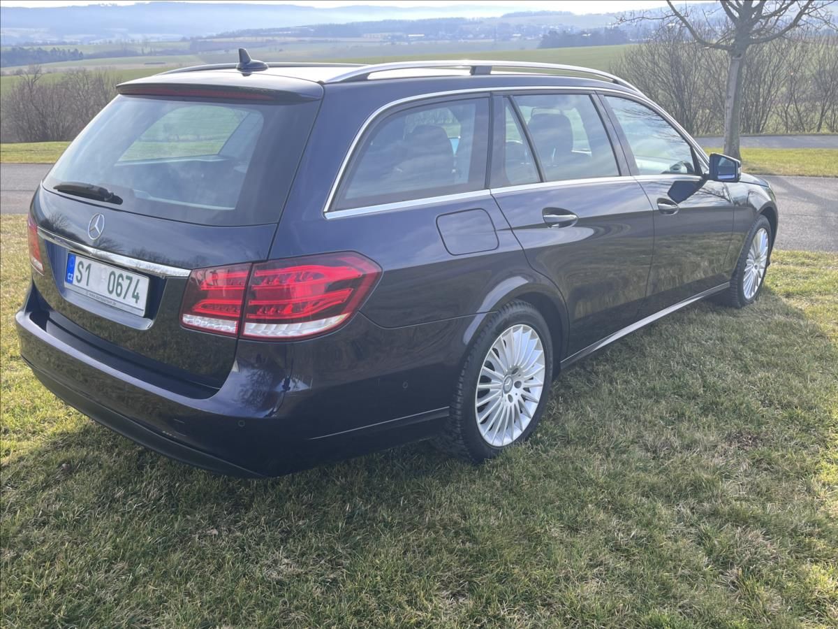 Mercedes-Benz Třídy E, 350CDI 4matic,vzduch,190kW - fotka 3