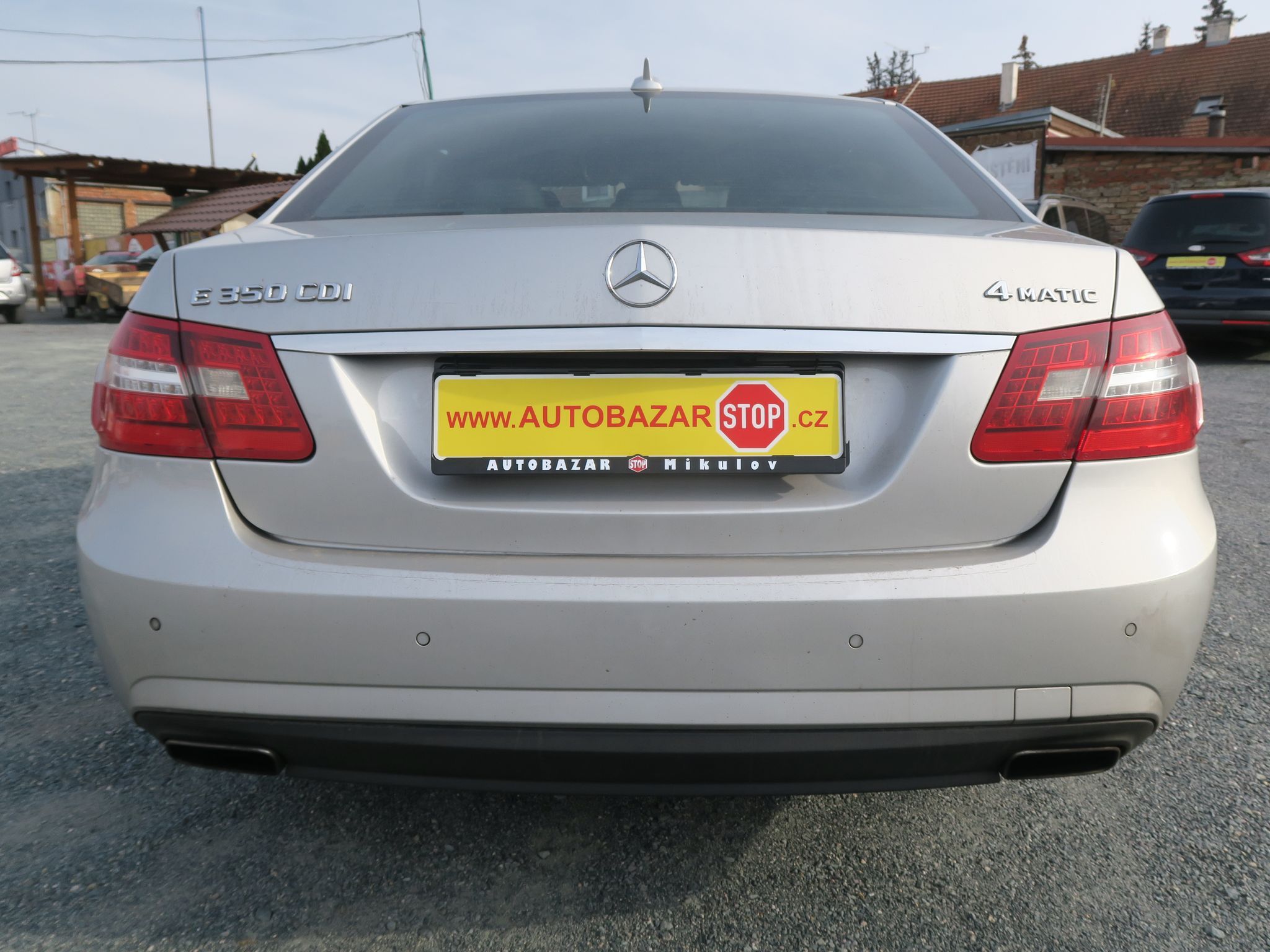 Mercedes-Benz Třídy E, 350 CDI BlueEFFICIENCY 4Matic - fotka 5