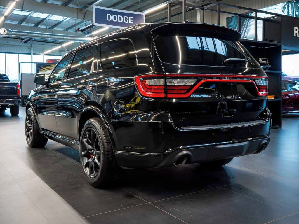 Dodge Durango, 5.7 R/T Premium Tow N Go - fotka 3