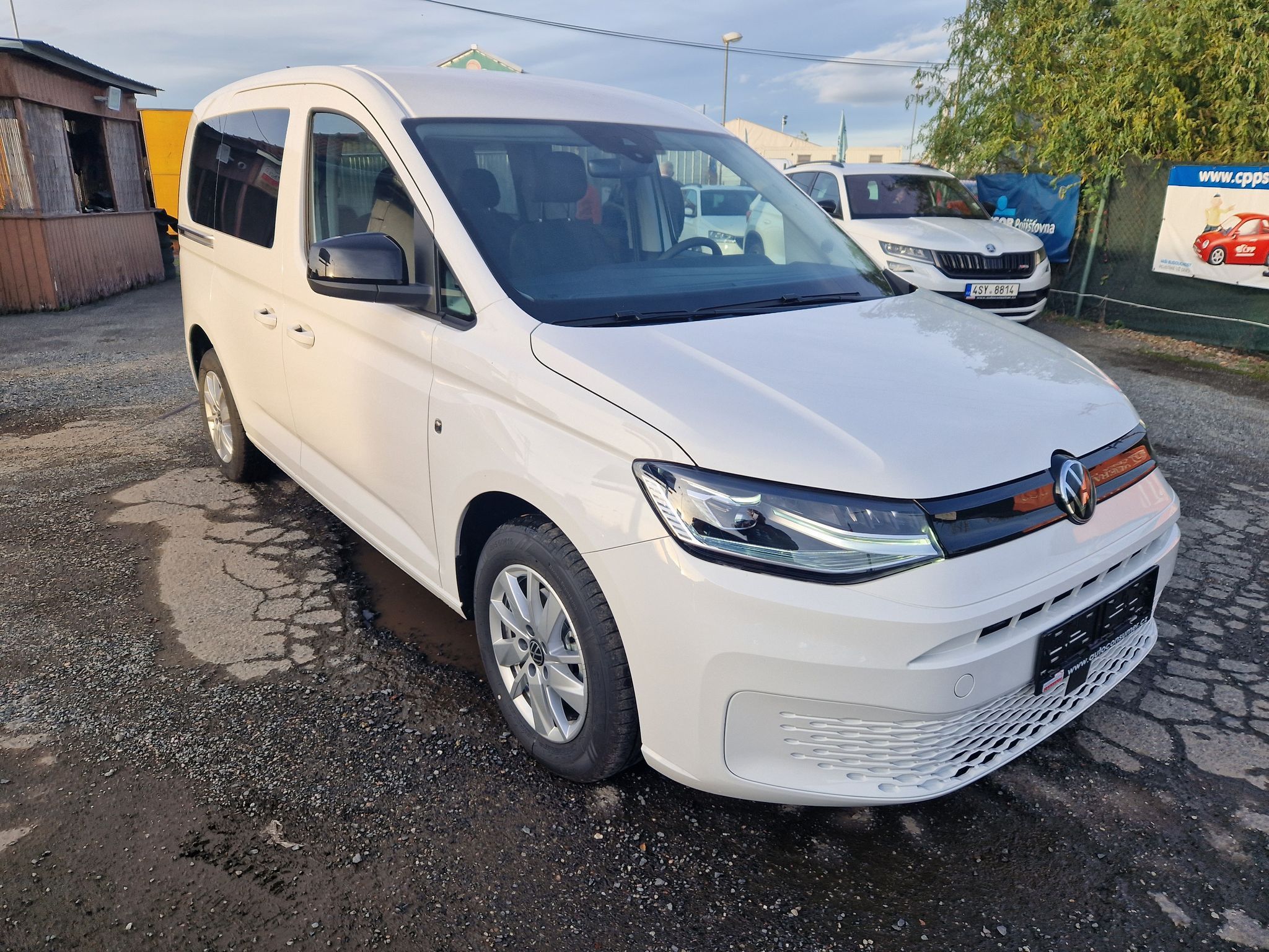 Volkswagen Caddy, 2.0 TDI, CZ, LED, tažné - fotka 3