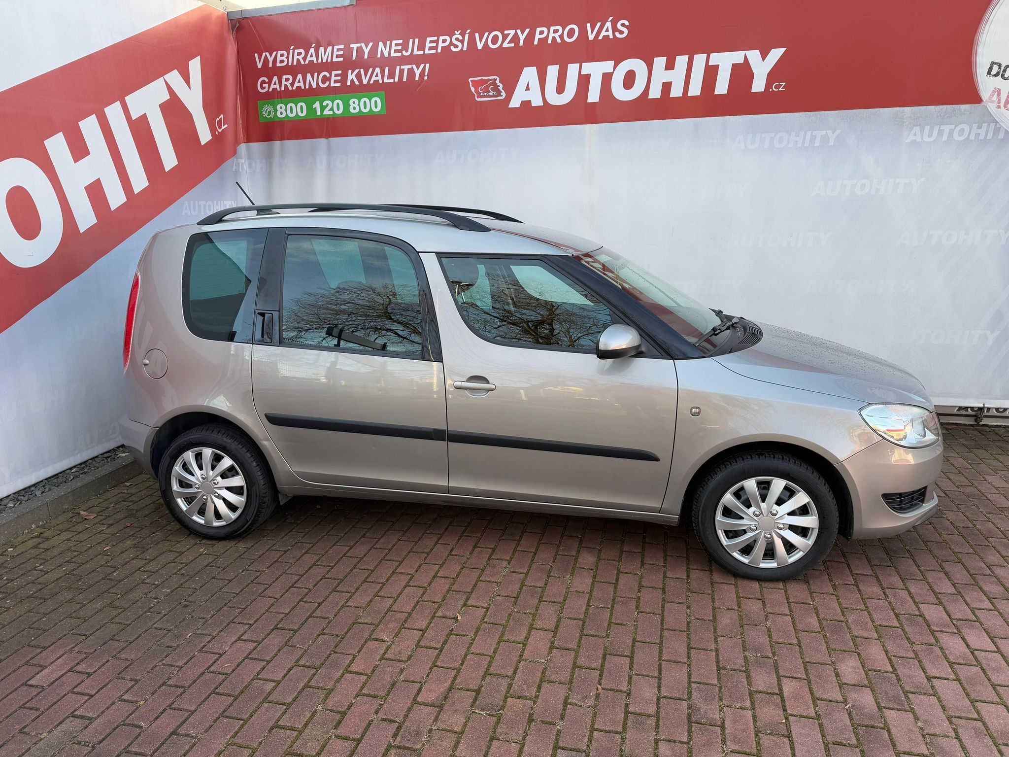Škoda Roomster, 1.2 TSi Ambition Plus, AutoAC - fotka 5