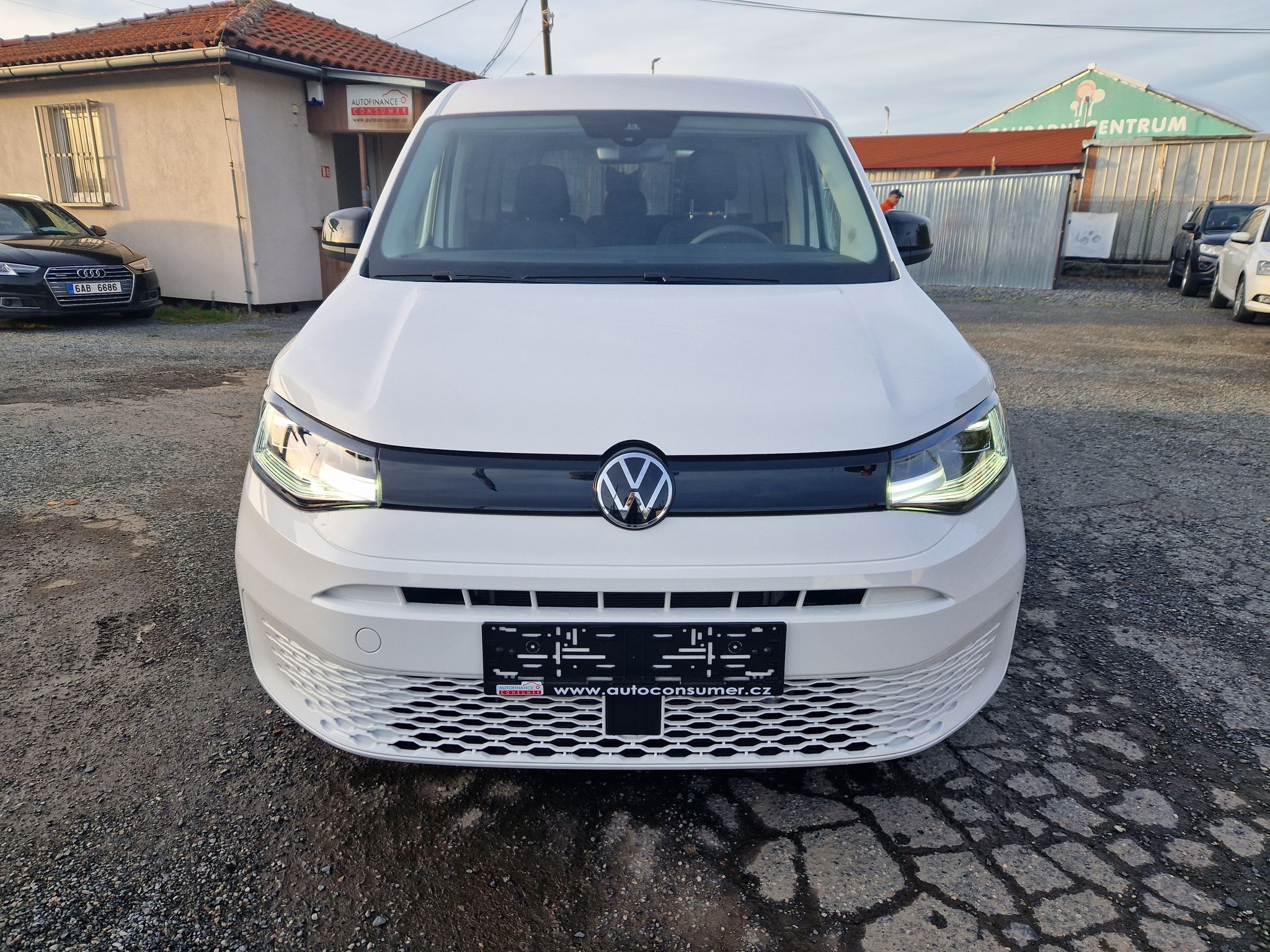 Volkswagen Caddy, 2.0 TDI, CZ, LED, tažné - fotka 2
