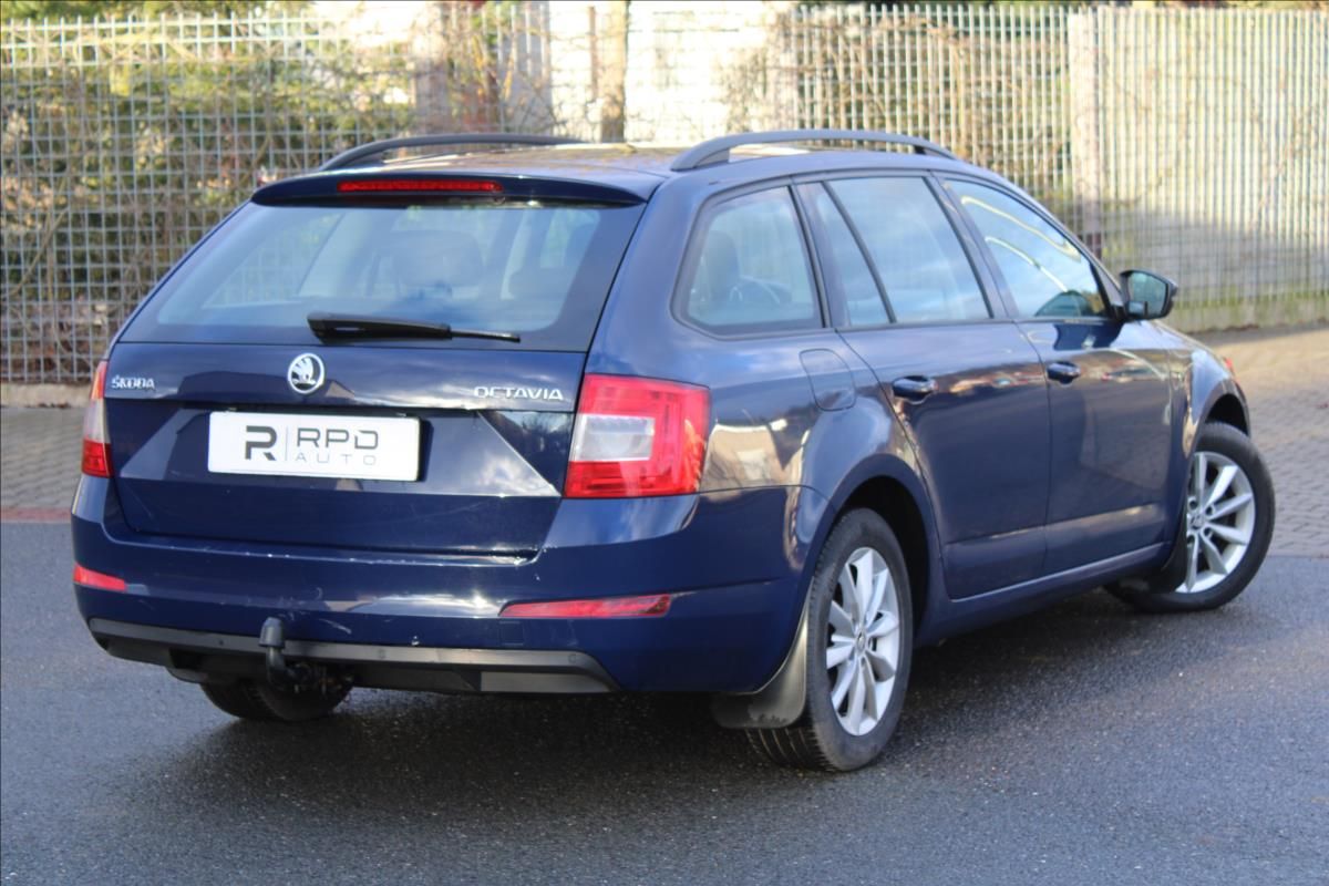 Škoda Octavia, 1.6 TDI/81 kW/Ambition/ CZ - fotka 2
