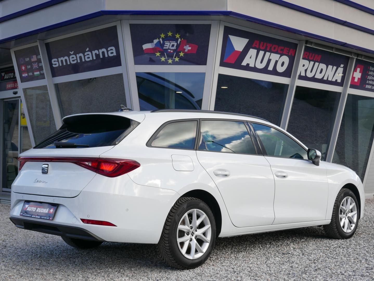 Seat Leon, 2,0TDI 110kW Style DSG Automat - fotka 6