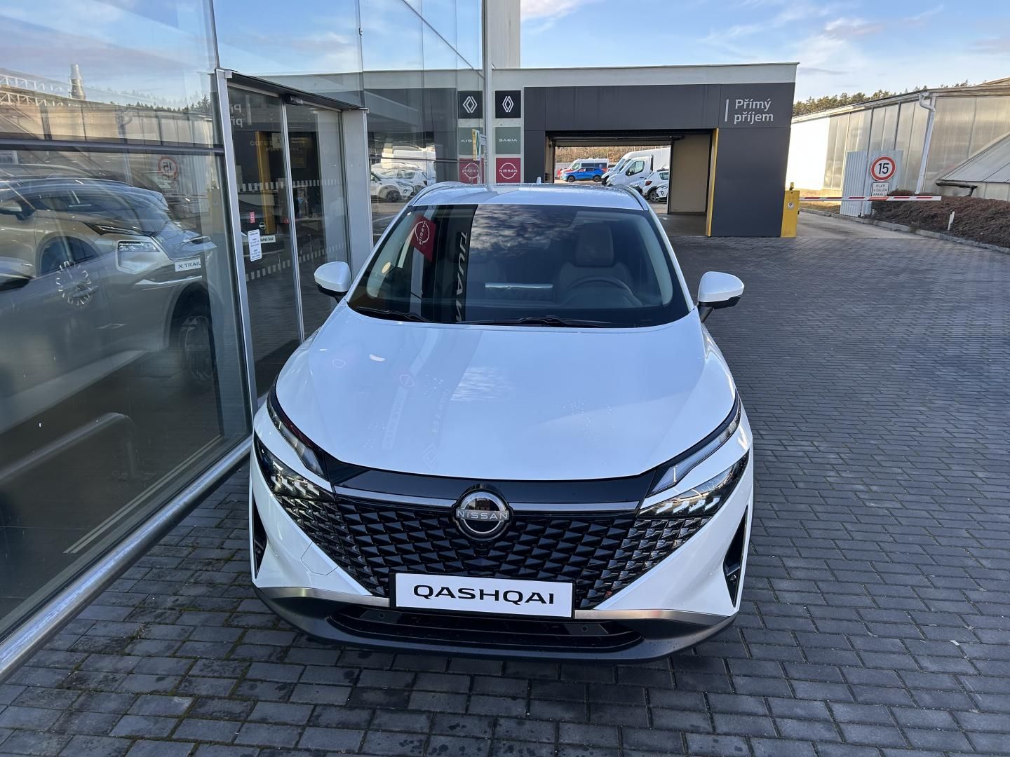Nissan Qashqai, N-CONNECTA 1.3 DIG-T 116kw Aut - fotka 2