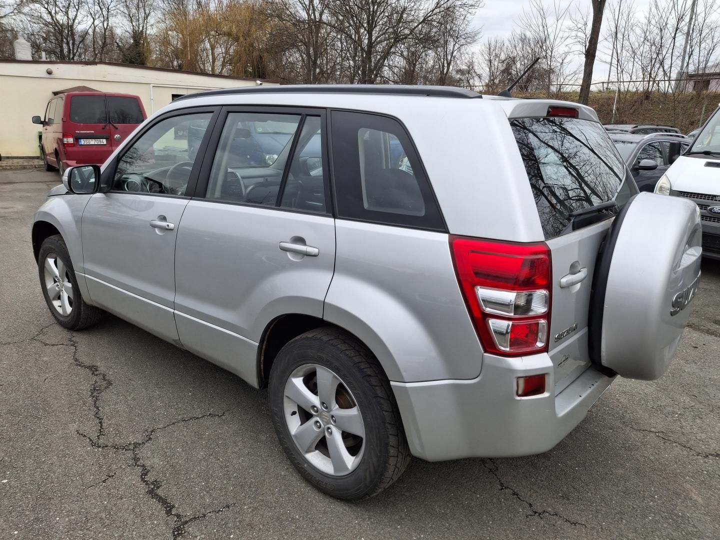 Suzuki Grand Vitara, 2.0 benzin 103 kw 4x4 - fotka 3