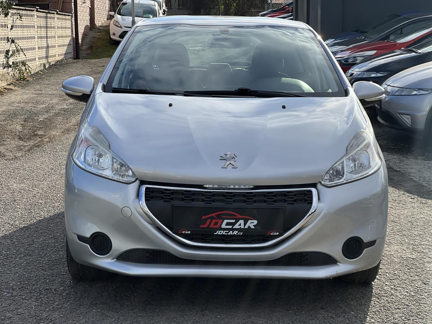 Peugeot 208, 1.2i KLIMATIZACE ABS ASR ESP - fotka 2