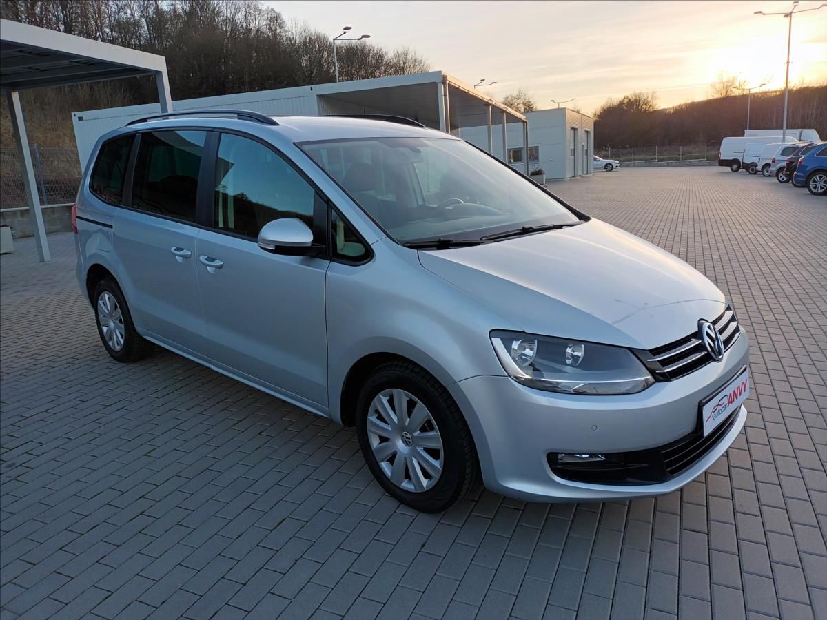 Volkswagen Sharan, 2,0 TDI,7MÍST,SERVISKA,VÝHŘEV - fotka 3