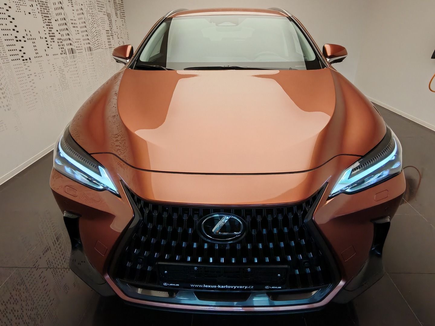 Lexus NX 450h+, 450h+ Plug-in Hybrid PRESTIGE - fotka 4