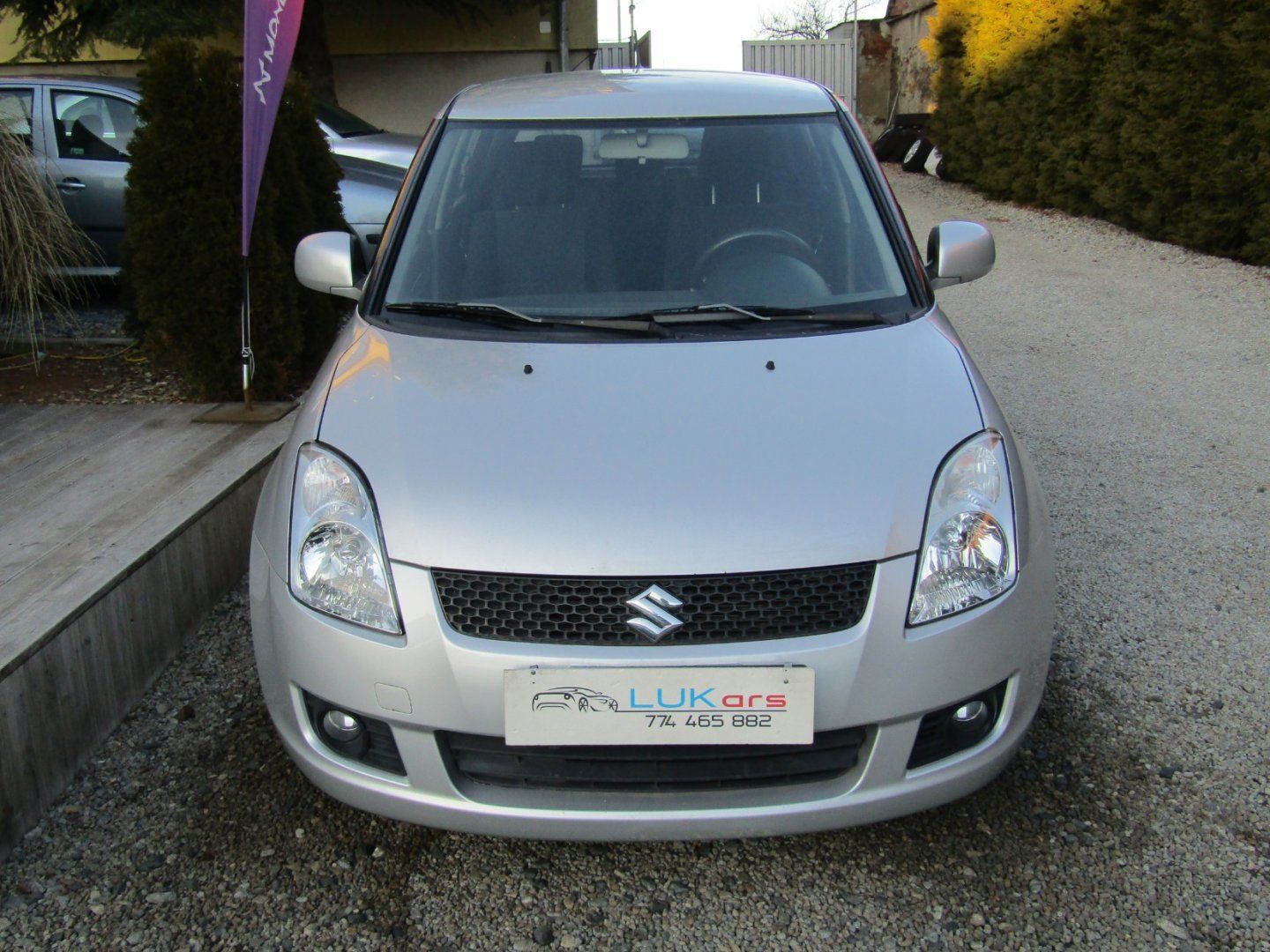 Suzuki Swift, 1.3 16V 66kW 4X4 ZIMNÍ PNEU - fotka 6