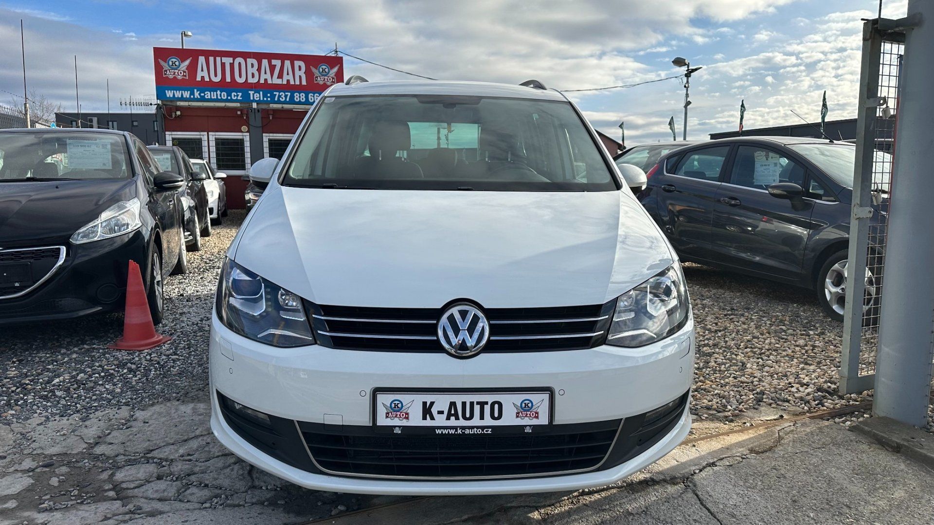 Volkswagen Sharan, 2.0TDI 85kW *DPH*Tažné*ACC* - fotka 2