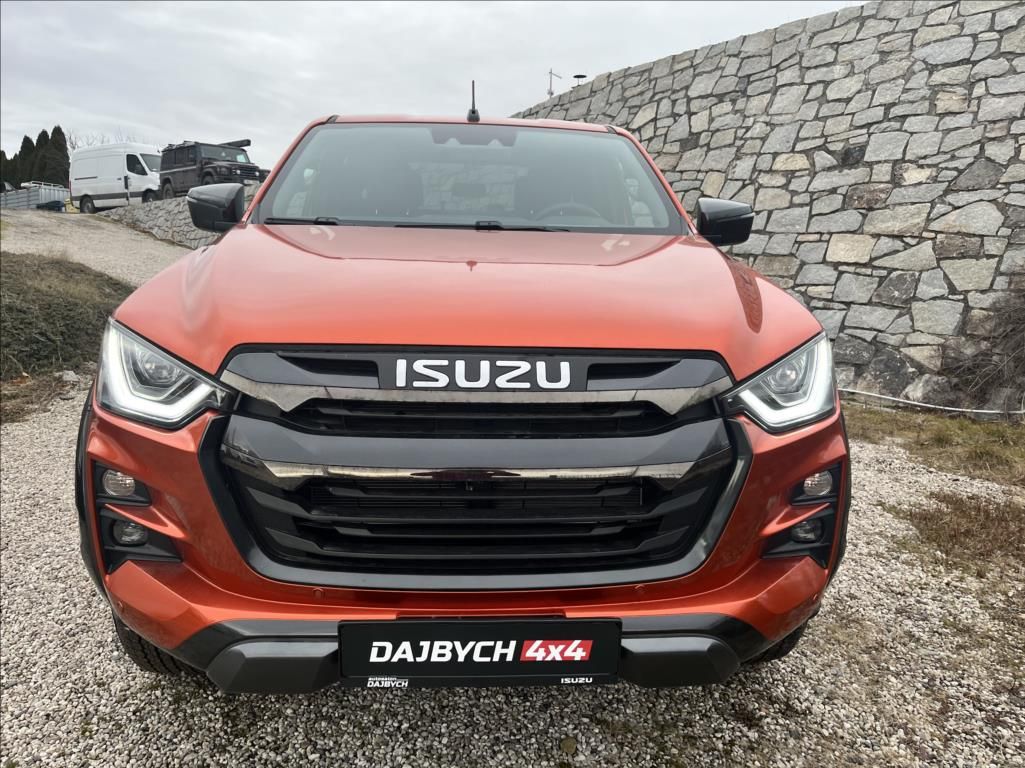 Isuzu D-Max, 1,9 Double Cab  6AT V-Cross 4x - fotka 2