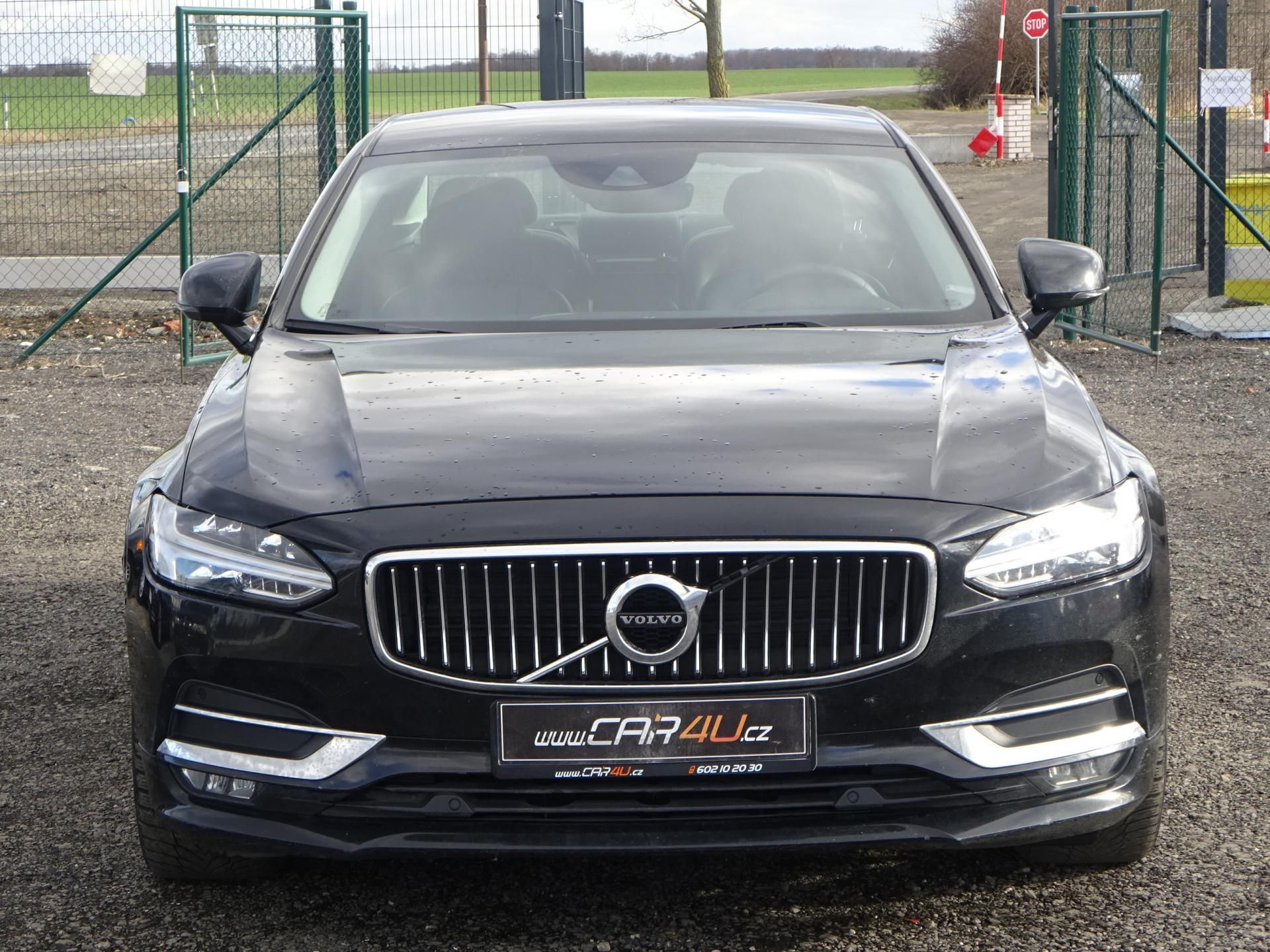 Volvo S90, D4 140kW Inscription ČR - fotka 2