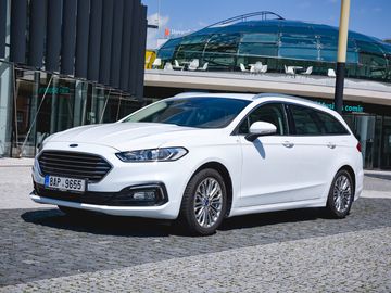 2.0 138kw Hybrid ecvT TITANIUM