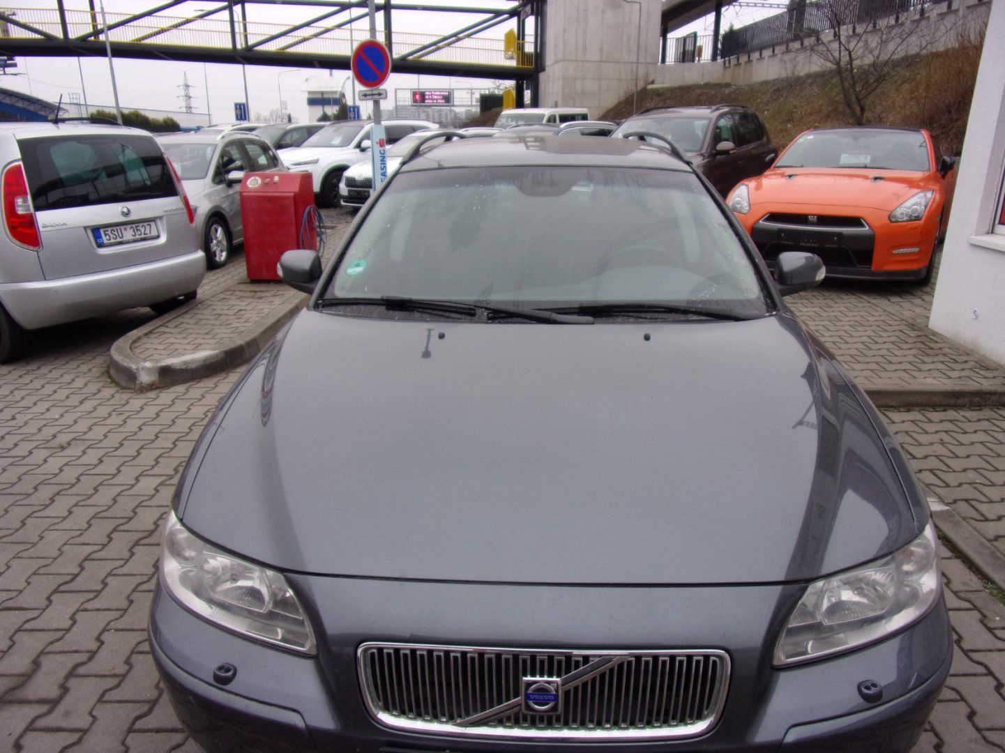 Volvo V70, 2,5 D5 , 136kW - fotka 4