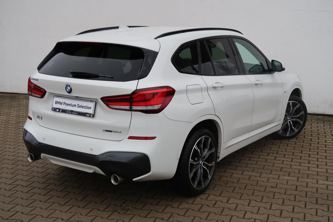 BMW X1, xDrive18d - fotka 3