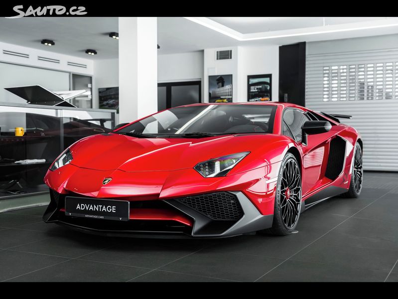 Lamborghini Aventador, SuperVeloce Coupé / 1600 km !!