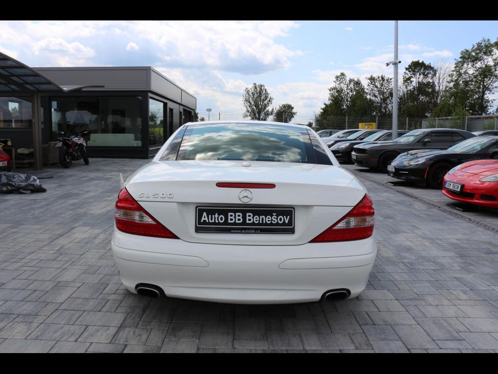 Mercedes-Benz SL, SL 500 V8, facelift, 390 PS - fotka 5