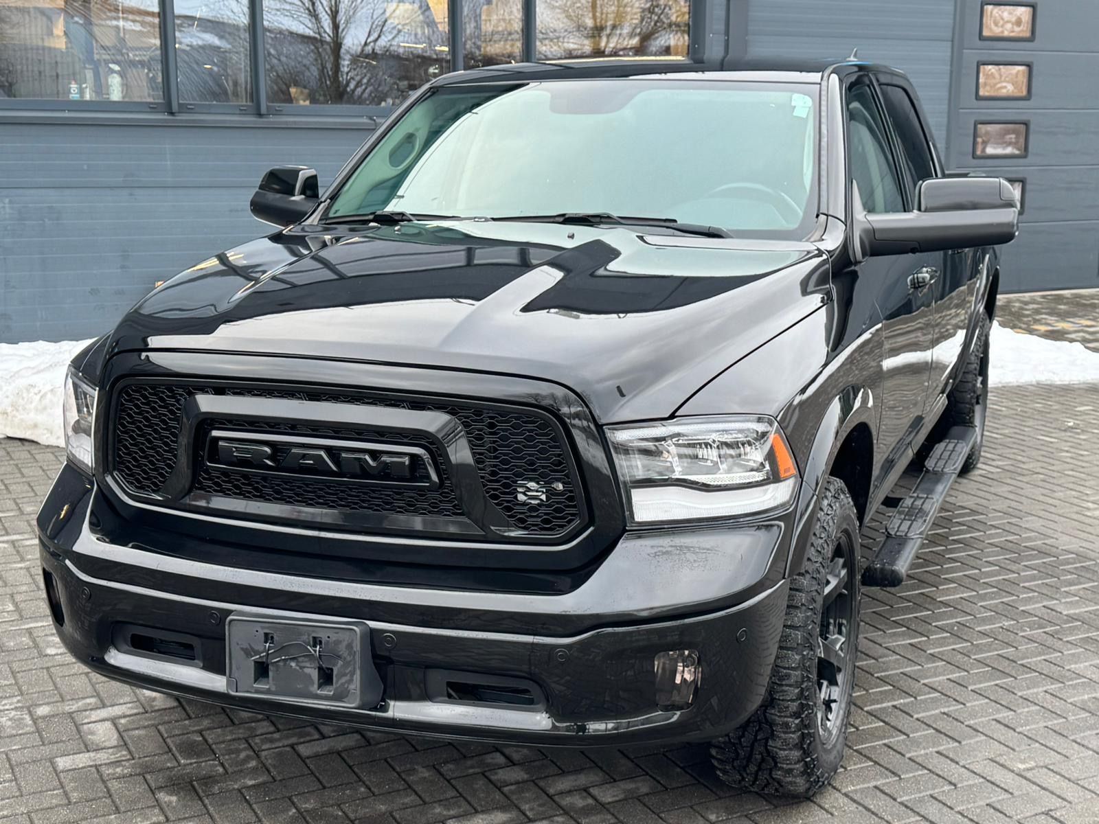 Dodge Ram 1500, 5.7L Laramie Long Total Full - fotka 2