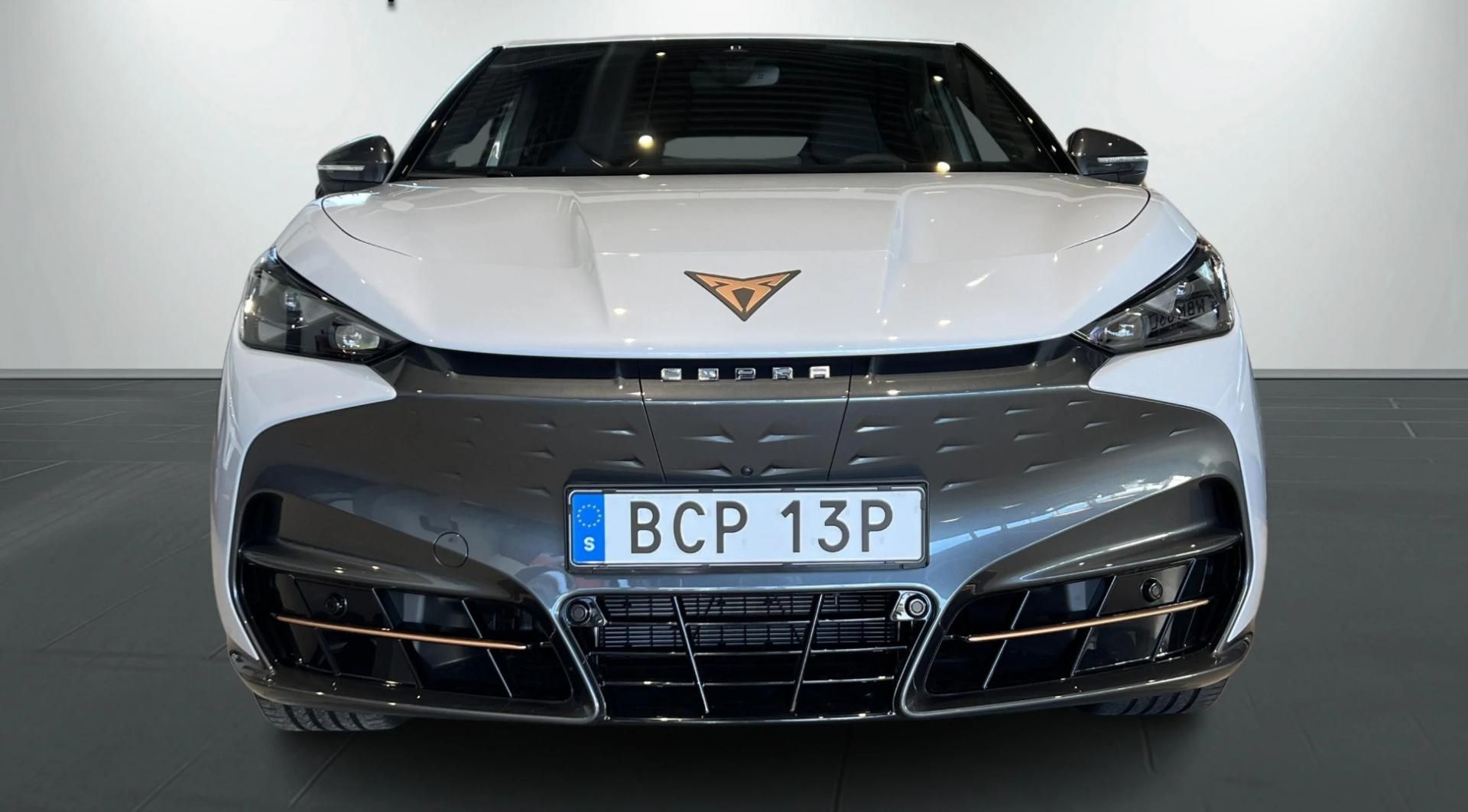 Cupra Tavascan, VZ 77kWh AWD 340hp Panorama - fotka 2