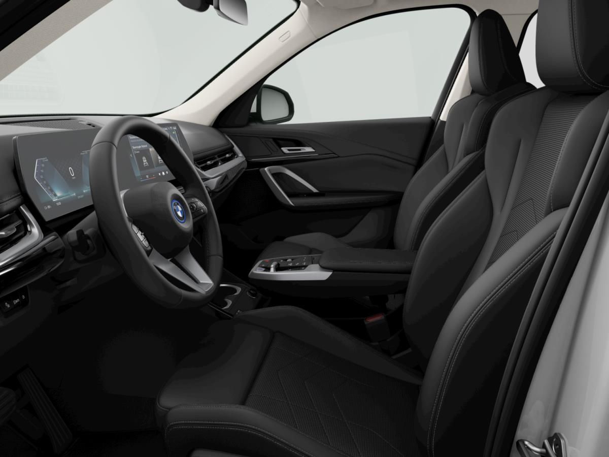 BMW iX1, xDrive30 - fotka 6