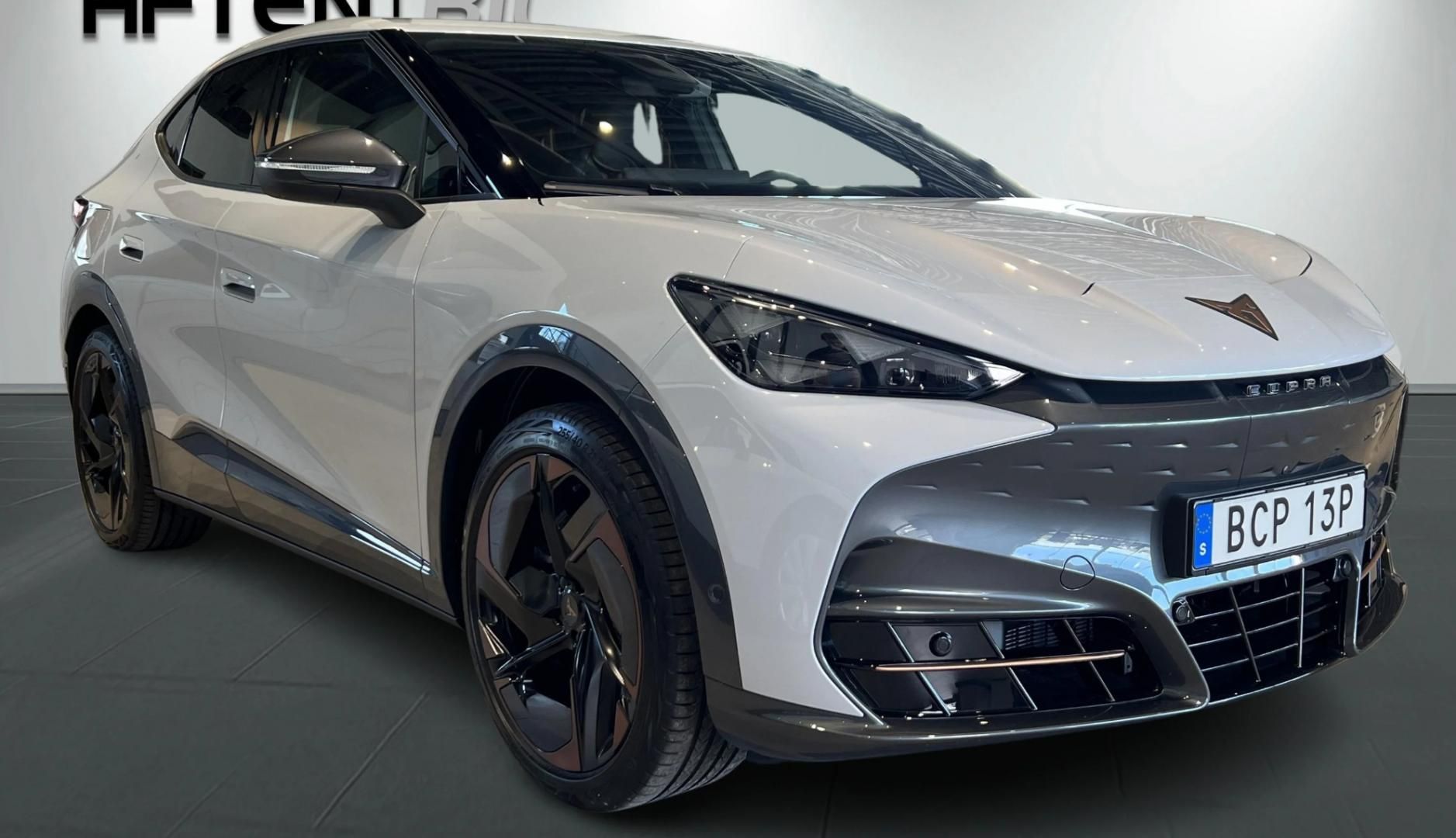 Cupra Tavascan, VZ 77kWh AWD 340hp Panorama - fotka 3