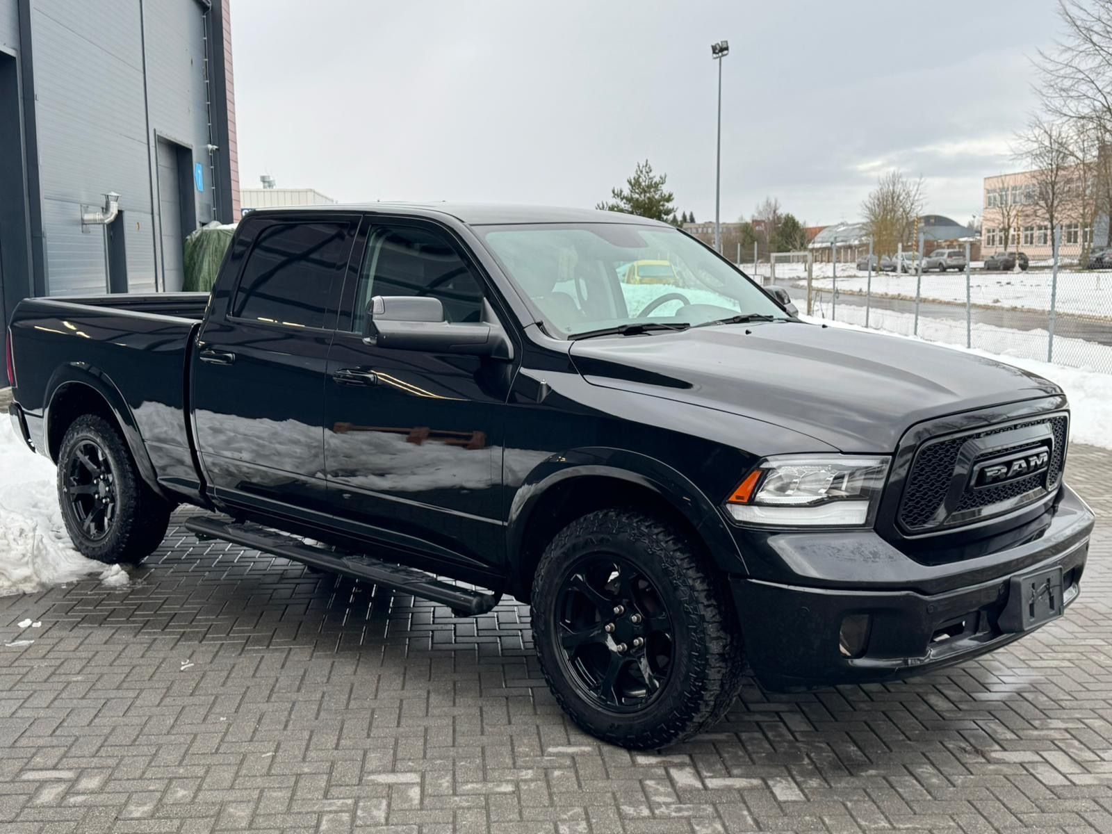 Dodge Ram 1500, 5.7L Laramie Long Total Full - fotka 4