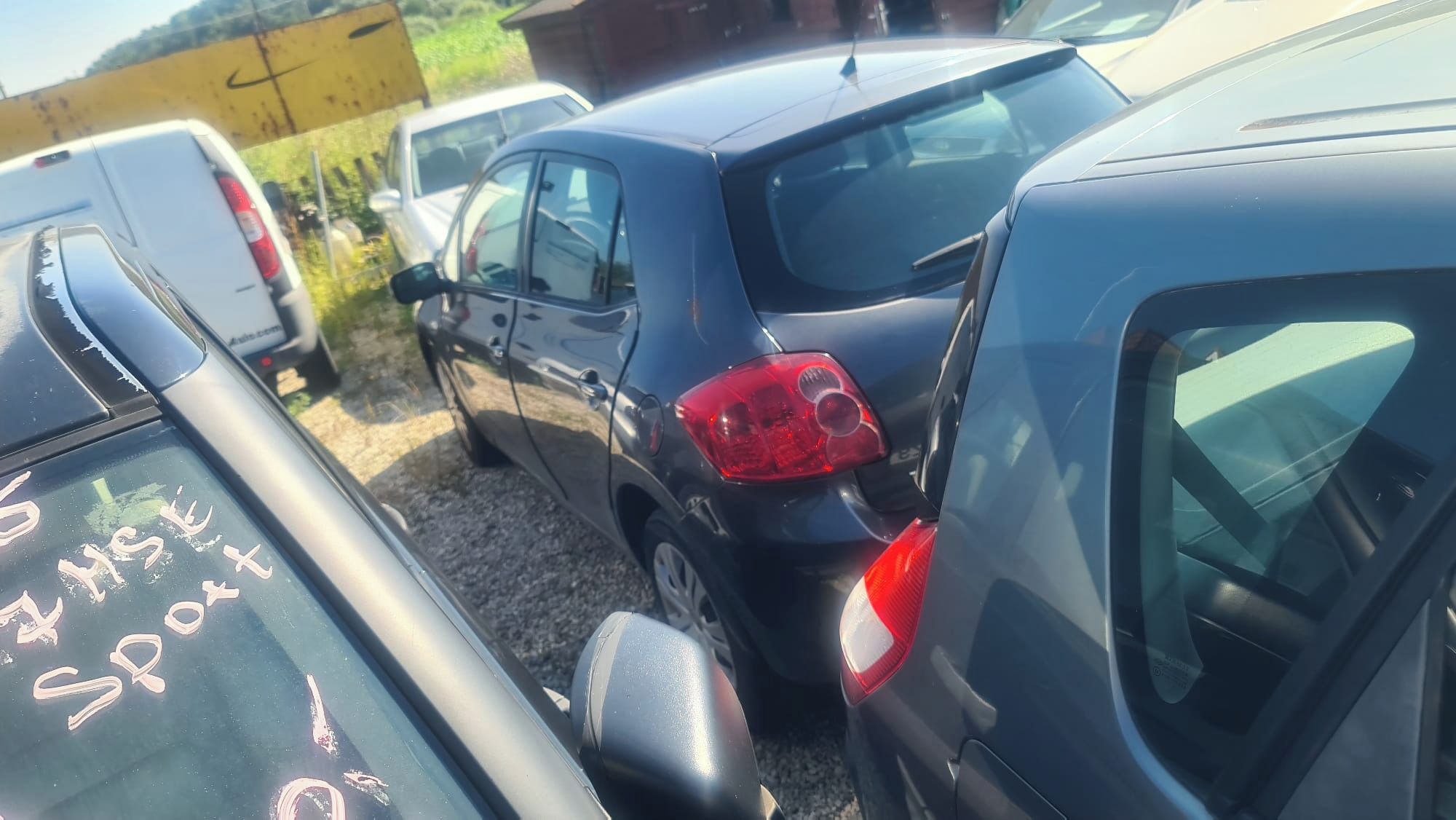 Toyota Auris, 1,4D 66 KW bez koroze - fotka 4