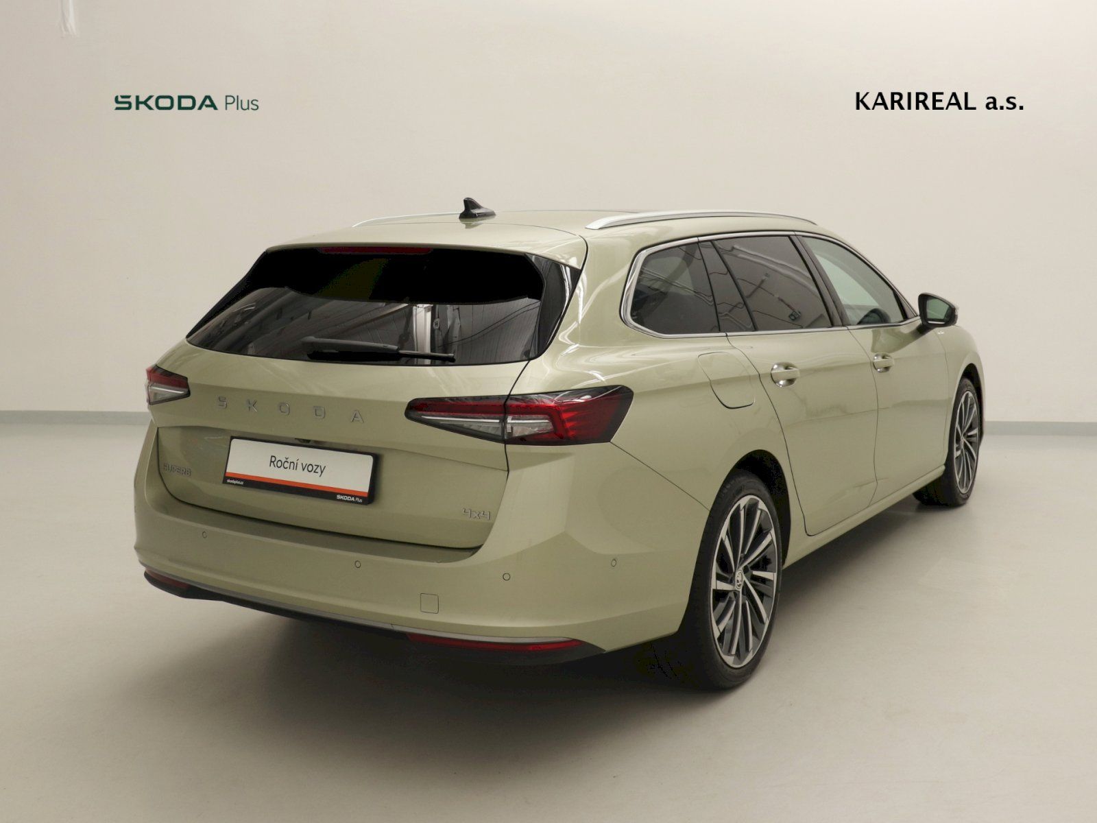 Škoda Superb, TDI 4x4 2.0/142kW DSG L&K - fotka 2