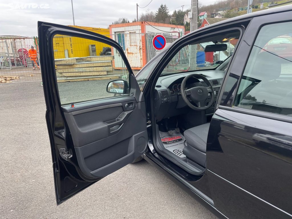 Opel Meriva, 1,6 SERVISKA, KLIMA