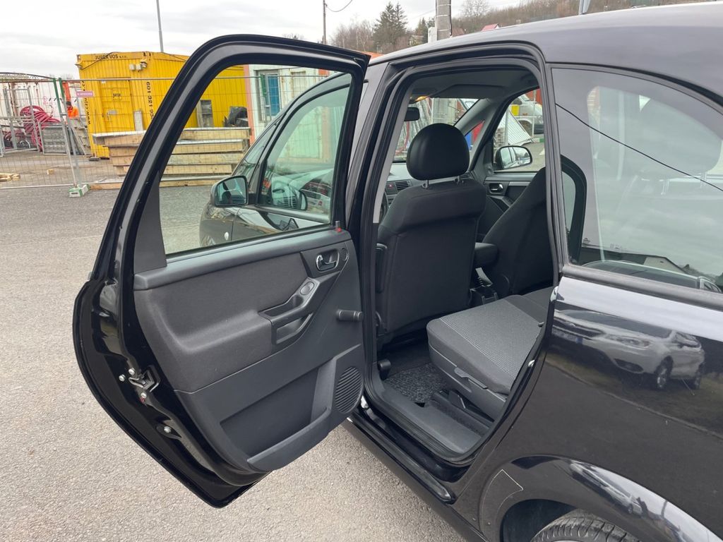 Opel Meriva, 1,6 SERVISKA, KLIMA