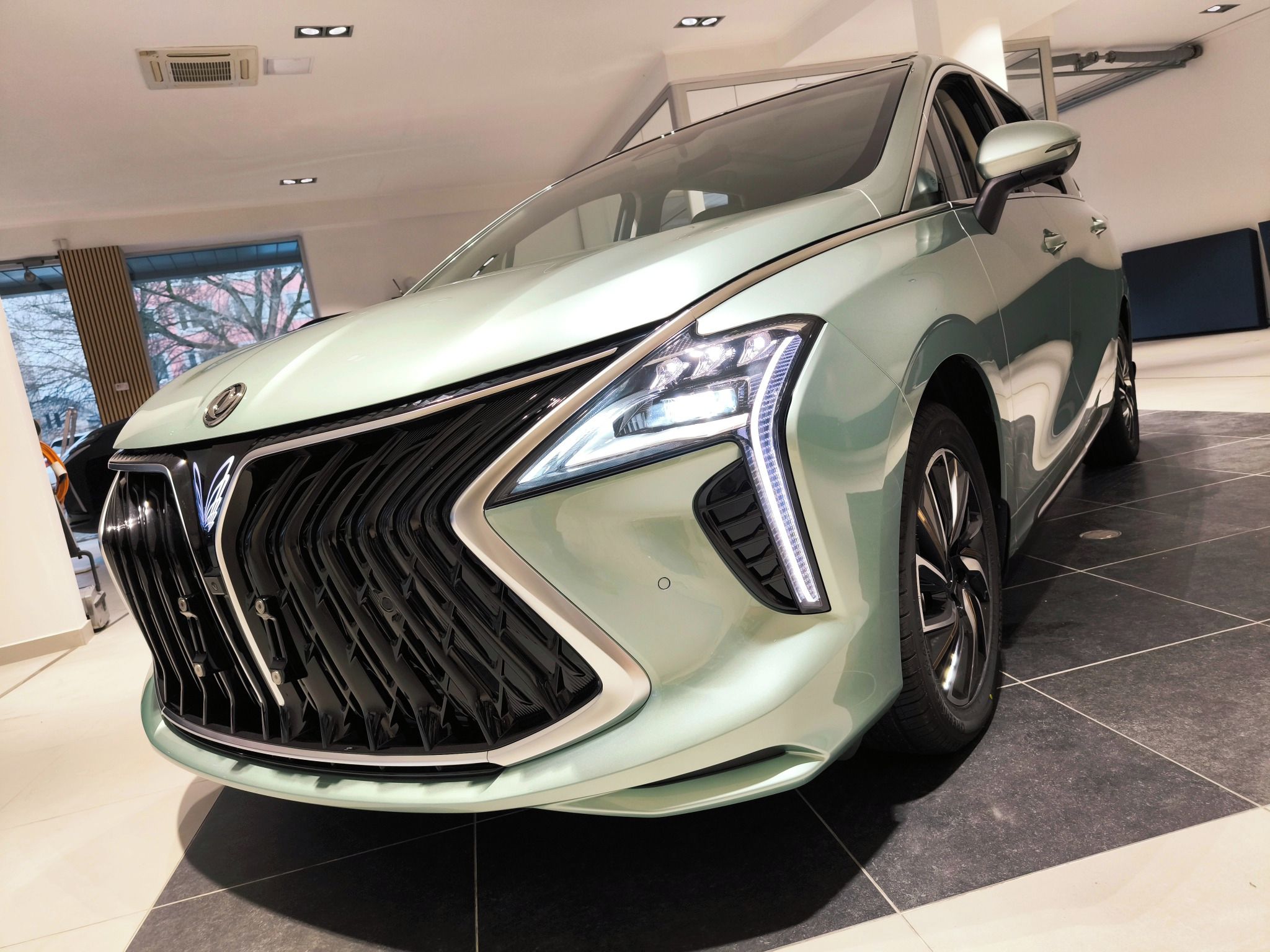 Dongfeng U-Tour, Exclusive FR