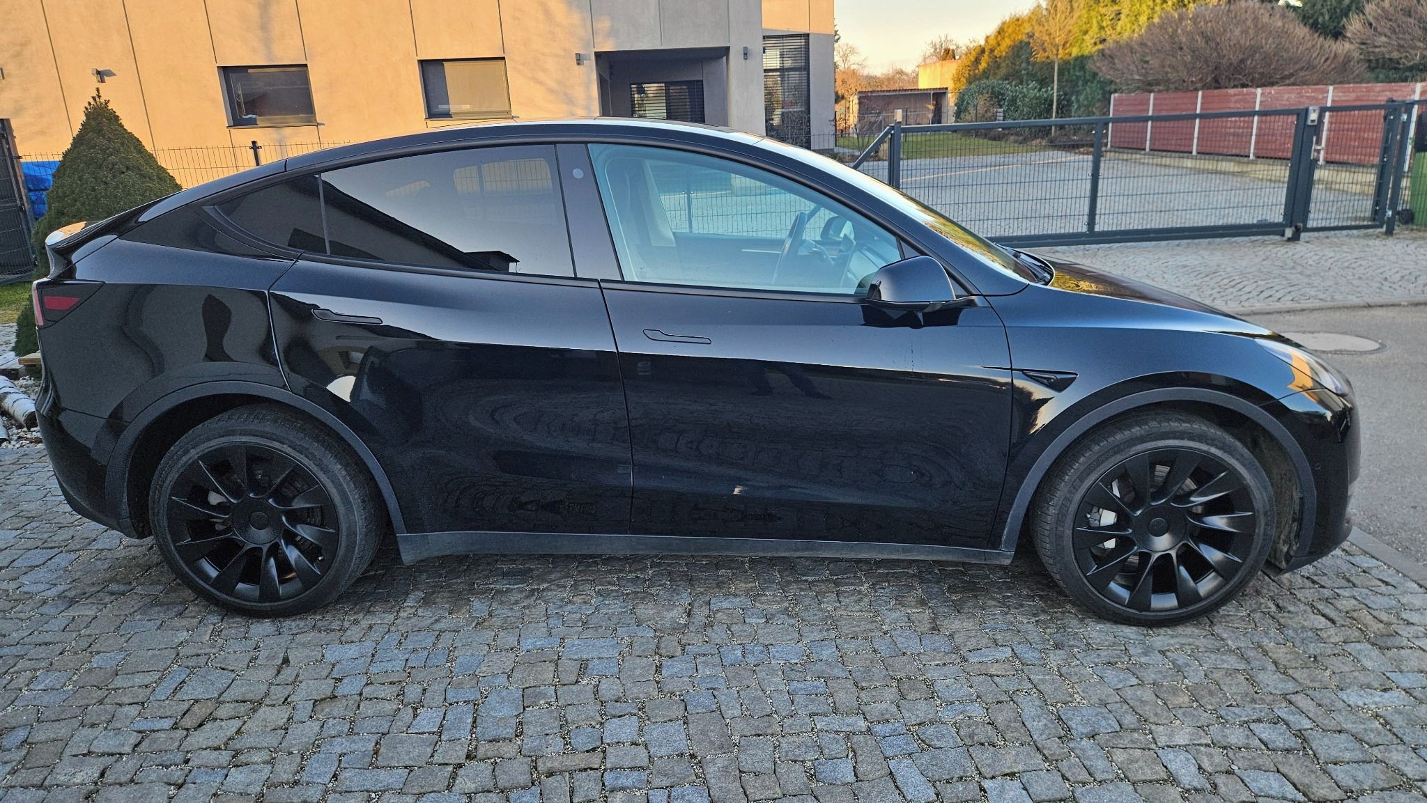 Tesla Model Y, Záruka, DPH, LR, 4x4, 20" kola - fotka 4