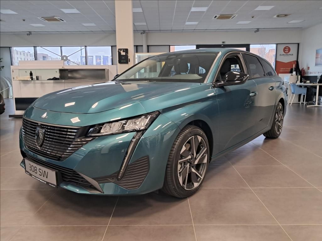 Peugeot 308, 1,2 Hybrid 136  SW ALLURE - fotka 2