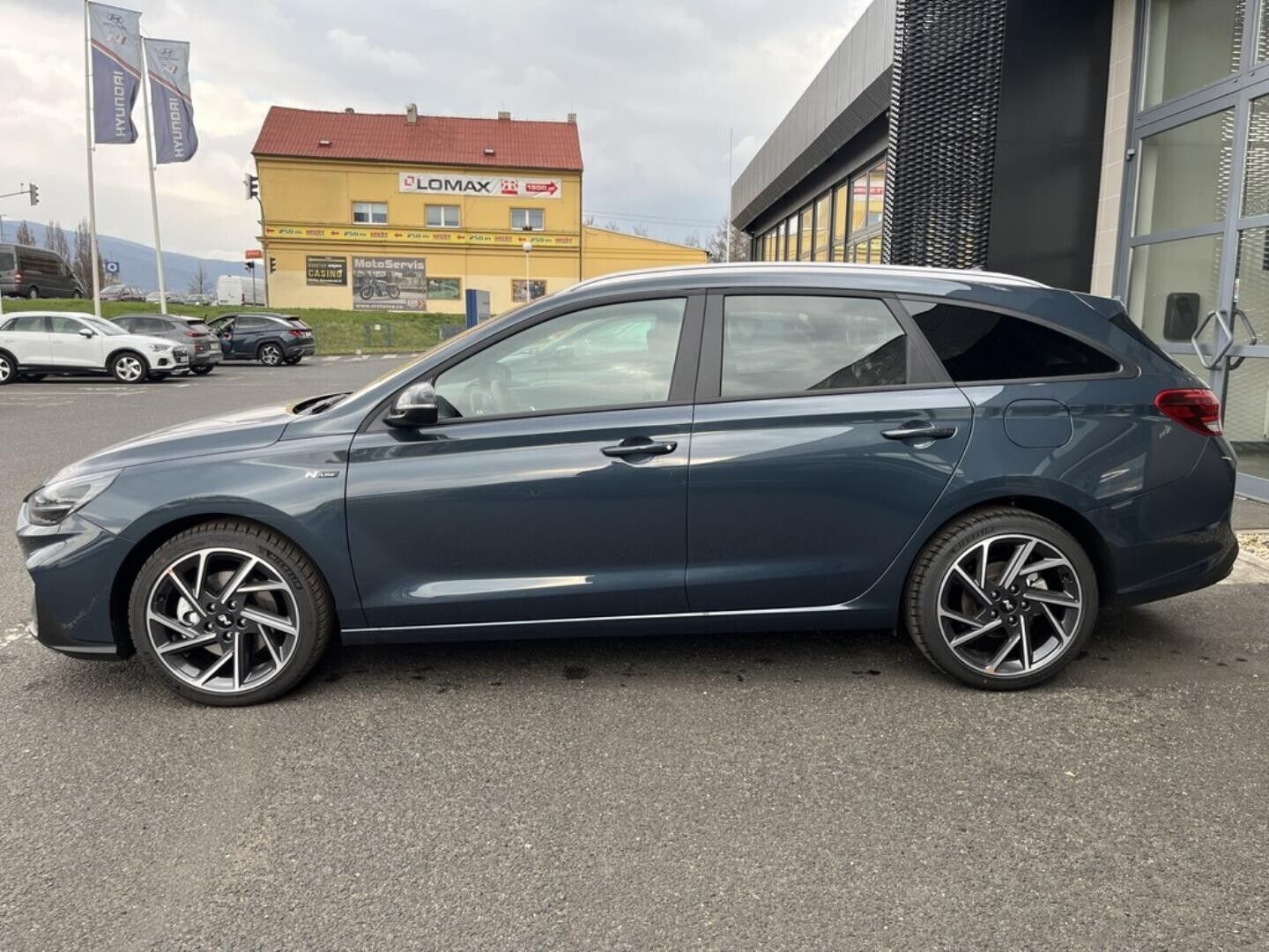 Hyundai i30, 1.5  _ kW - fotka 2