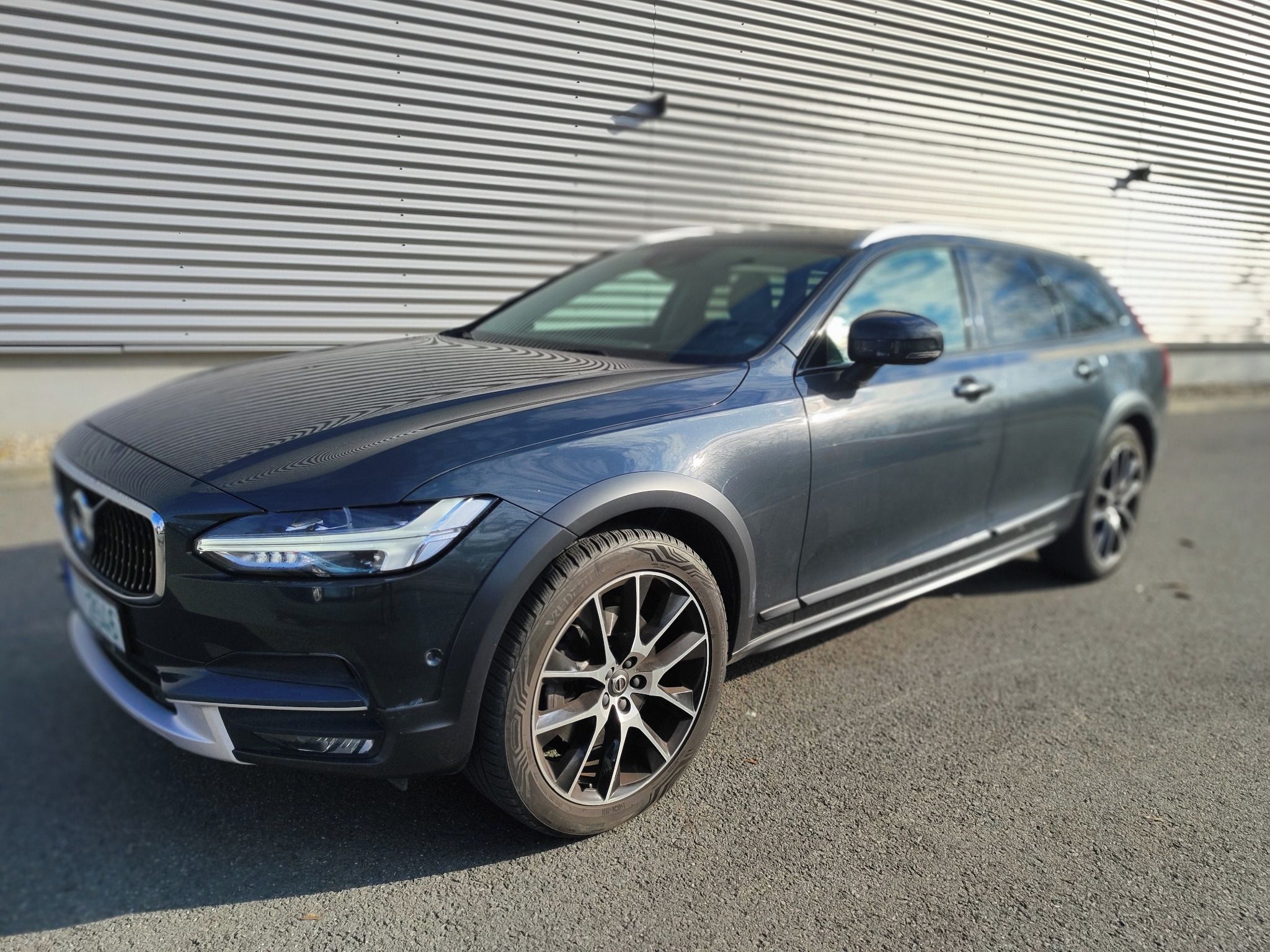 Volvo V90, Cross Country 2.0 D5 Pro AWD