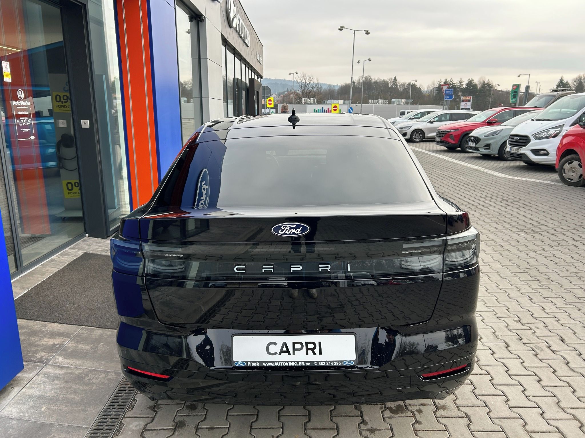 Ford Capri, 77kWh prodloužený dojezd 210kW - fotka 6