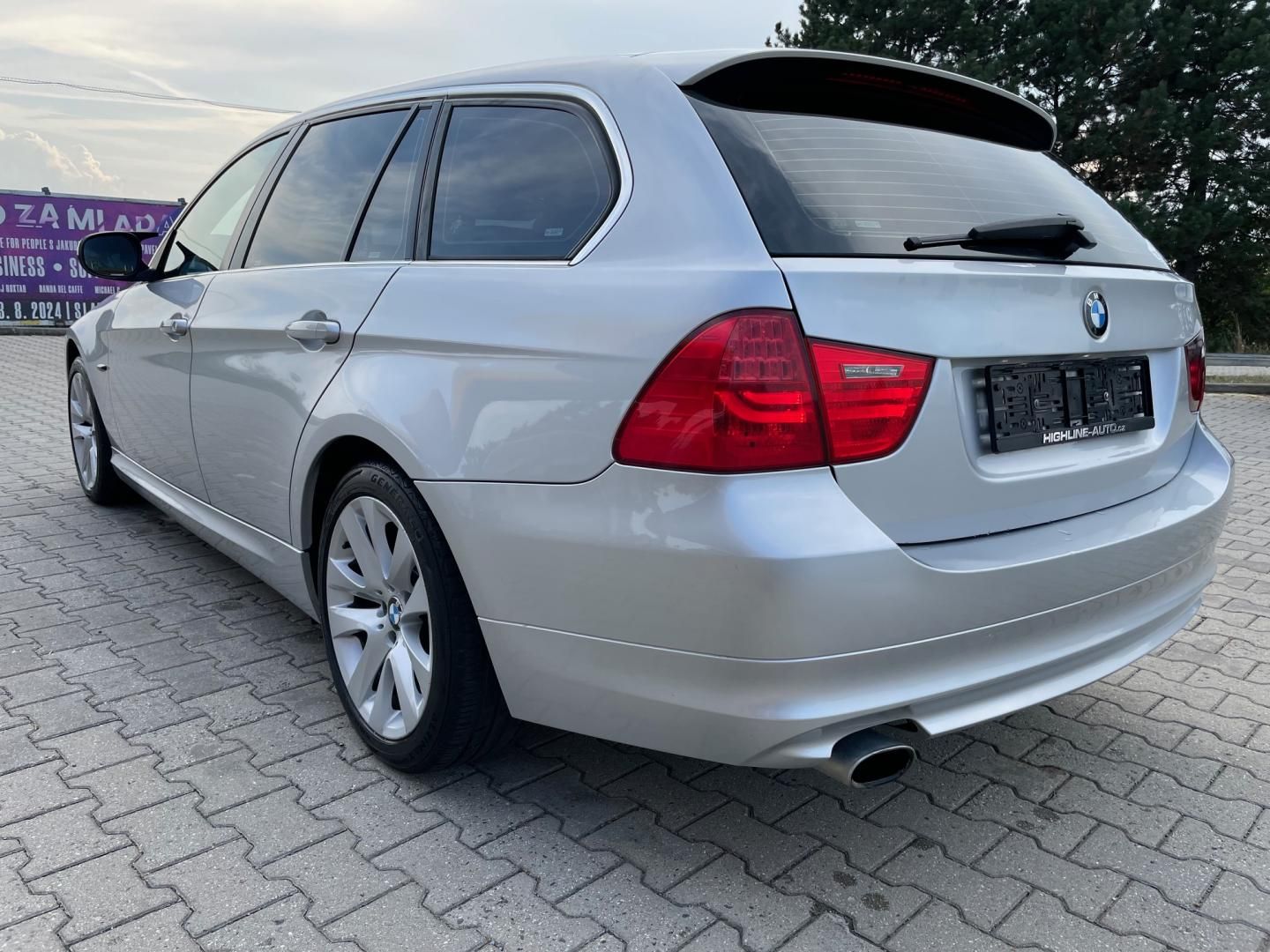 BMW Řada 3, 318 d - fotka 6