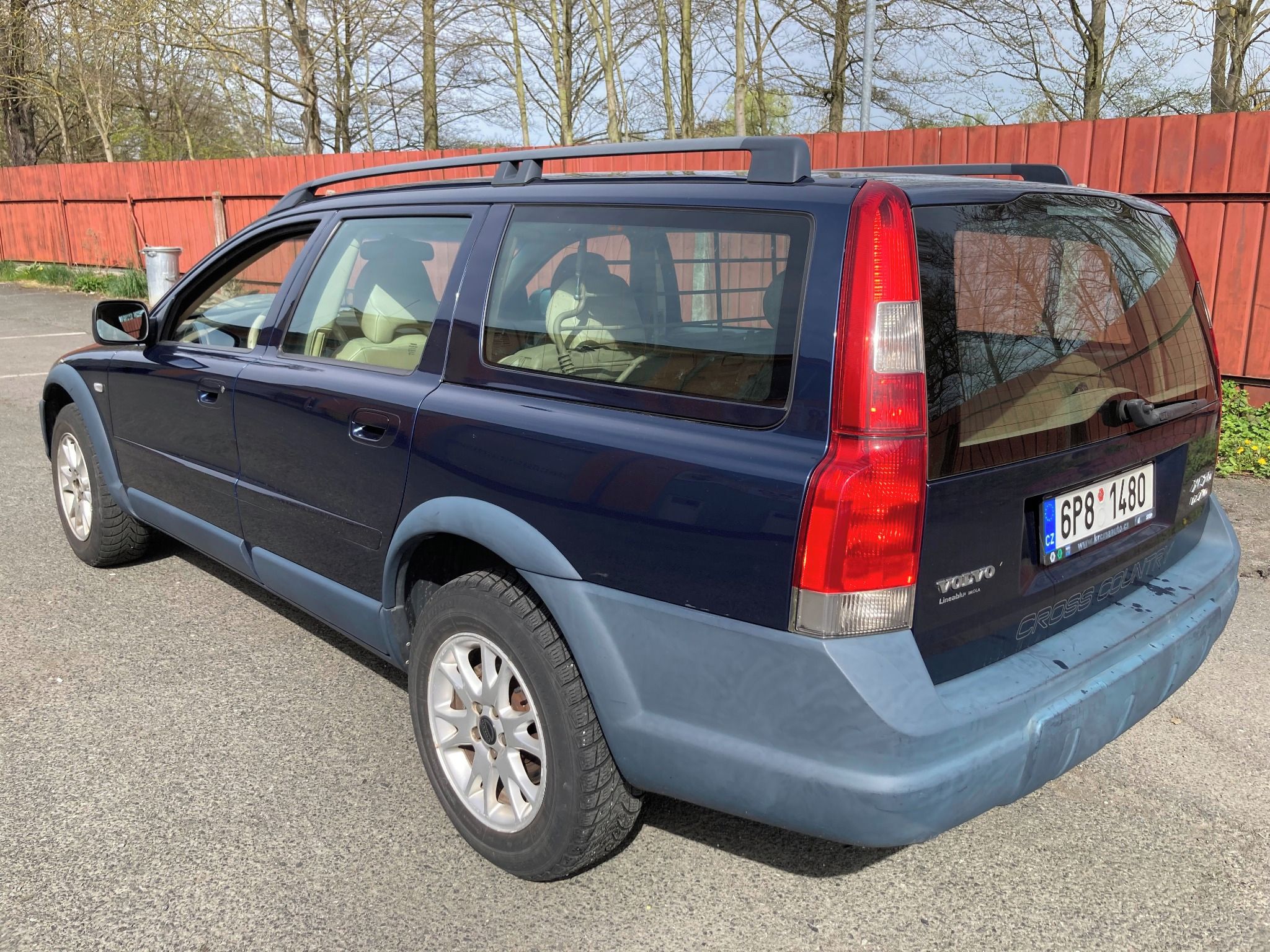 Volvo XC70, Cross Country 2,4D5 4x4 - fotka 5