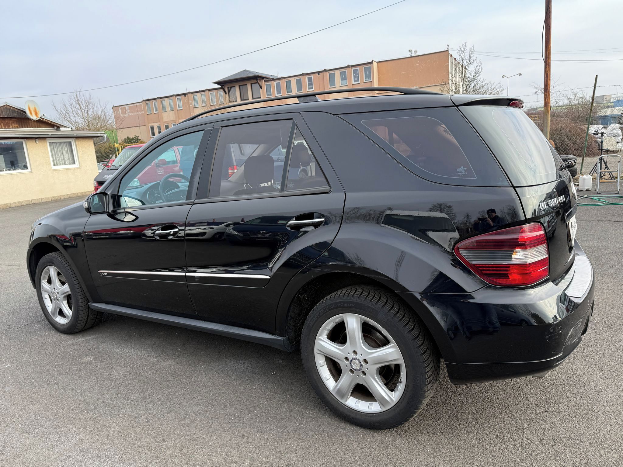 Mercedes-Benz Třídy M, ML 350 CDI 4Matic - fotka 4