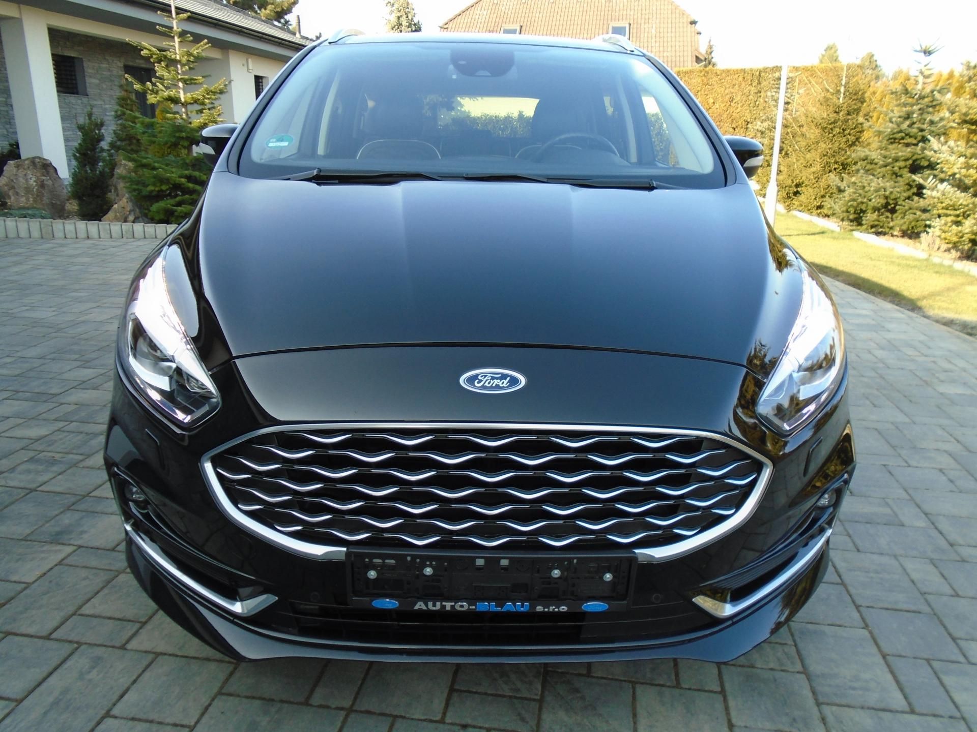 Ford S-MAX, 2.0EcoBlue 140kW 8AT Vignale - fotka 5